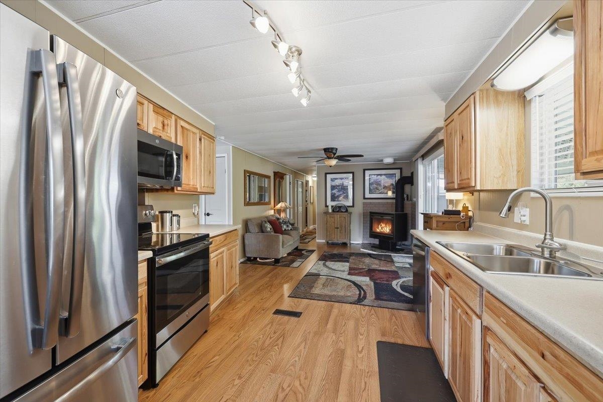 208 S Neyland Rd - Photo 12
