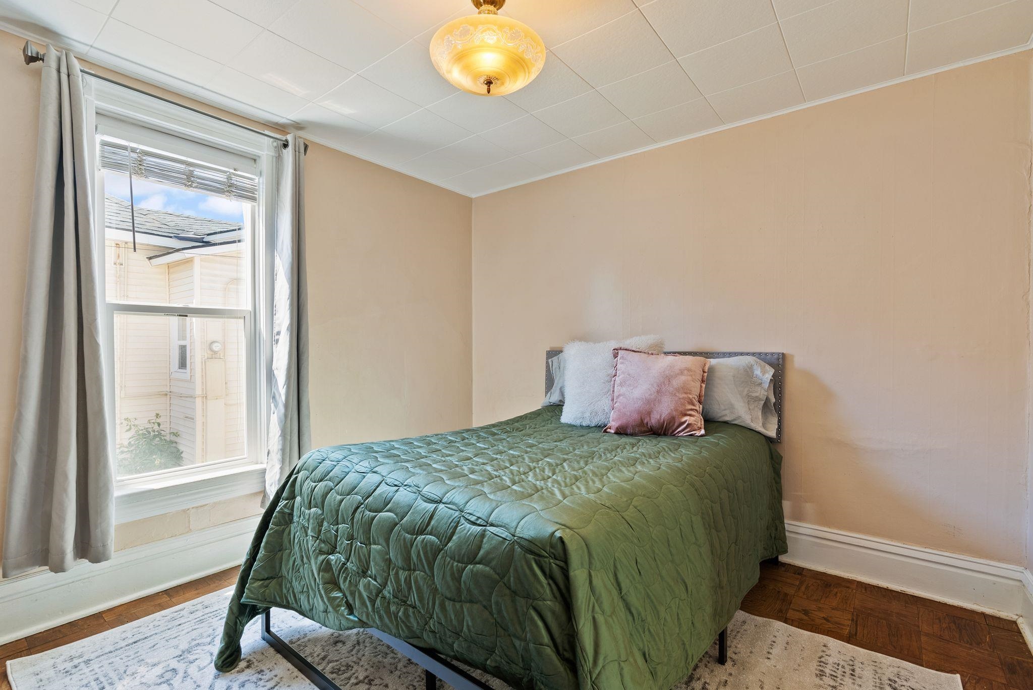 410 W Shannon Ave - Photo 20
