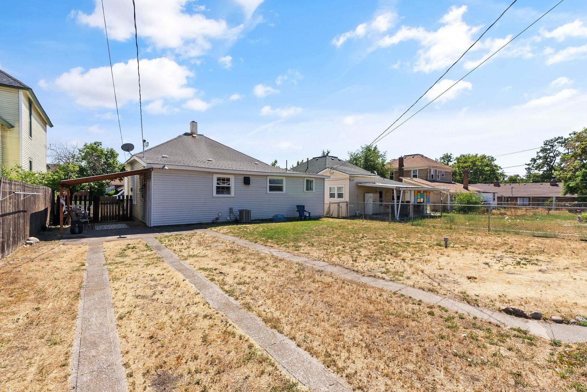 410 W Shannon Ave - Photo 23