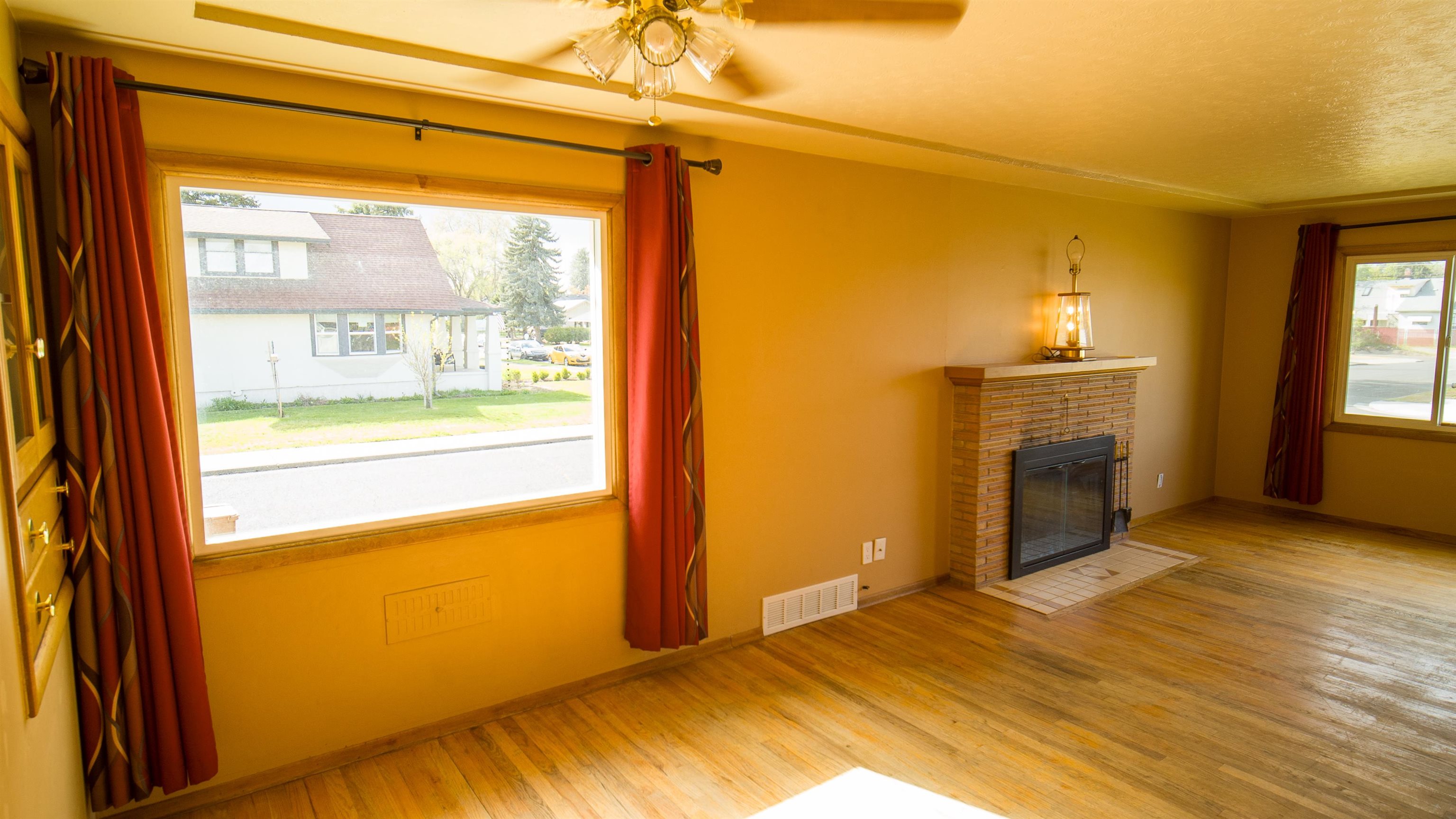 604 E Queen Ave - Photo 11