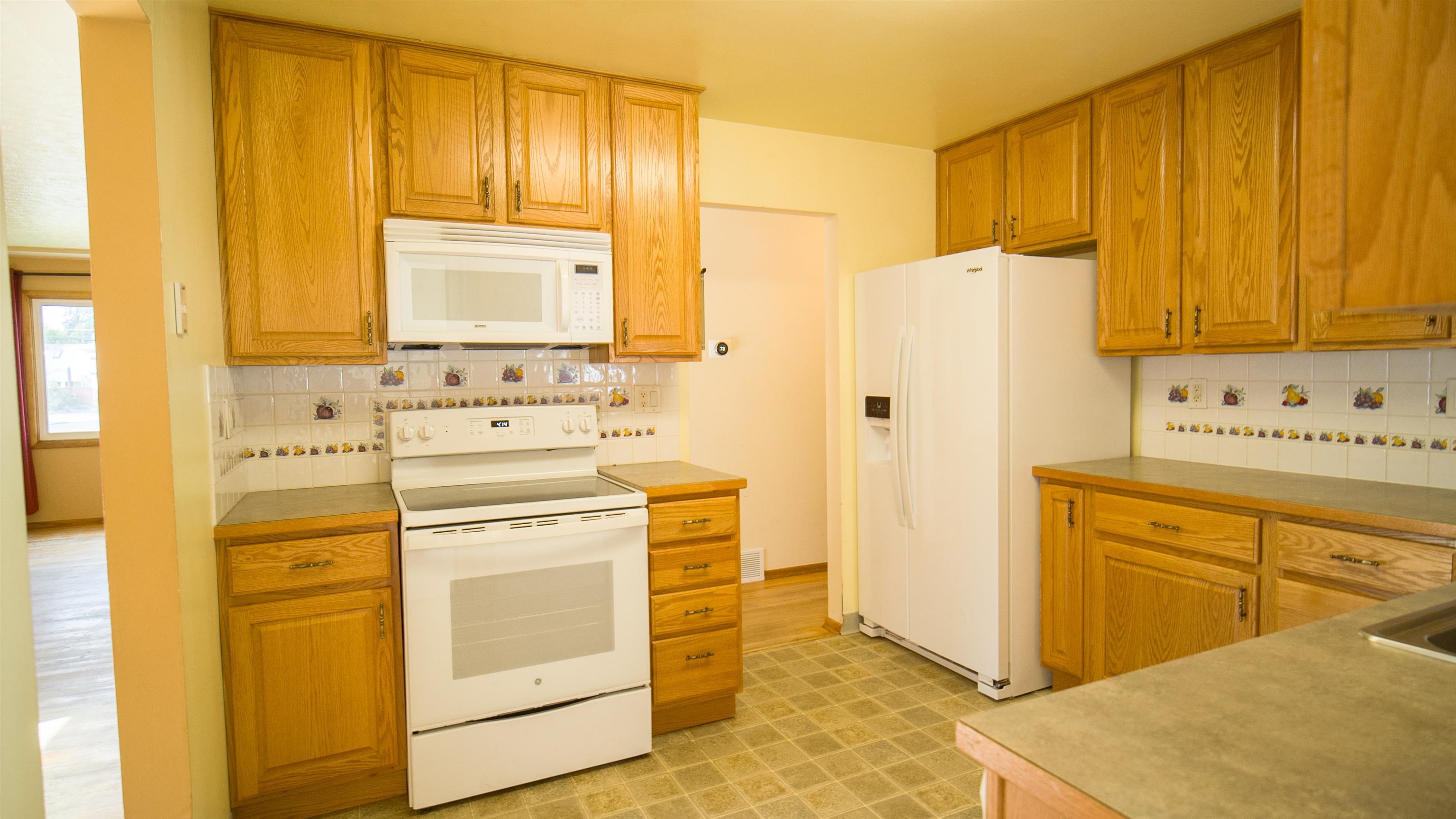 604 E Queen Ave - Photo 16