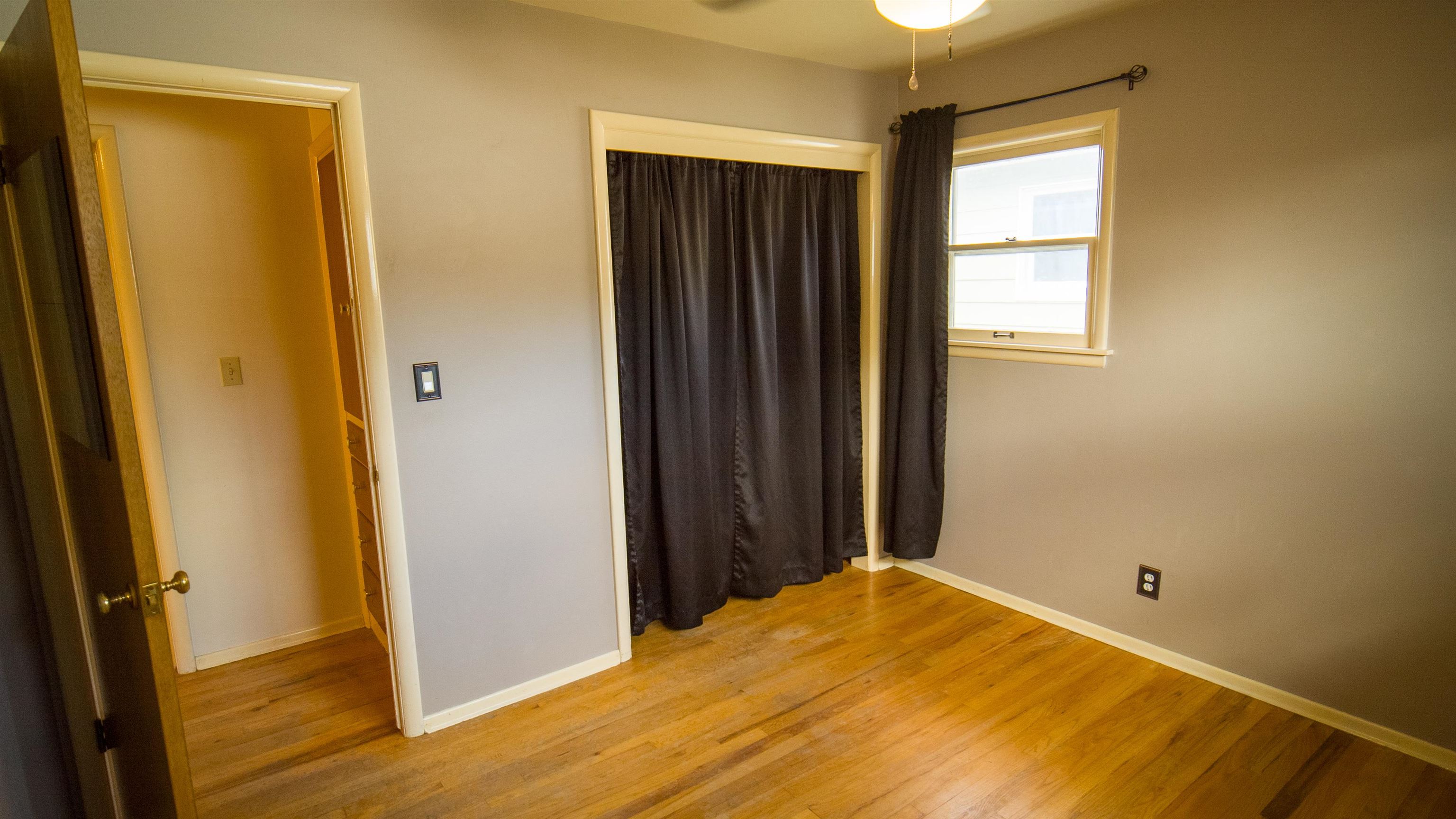 604 E Queen Ave - Photo 22