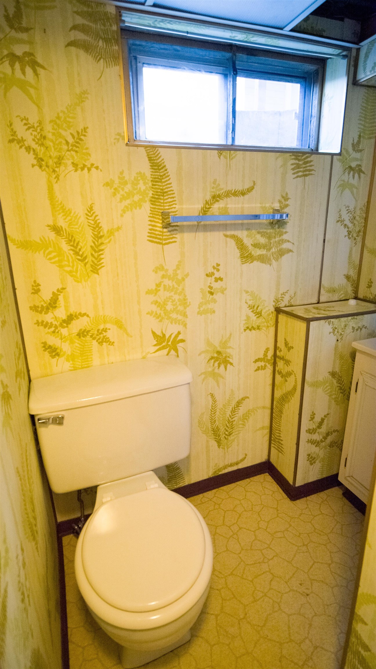 604 E Queen Ave - Photo 33