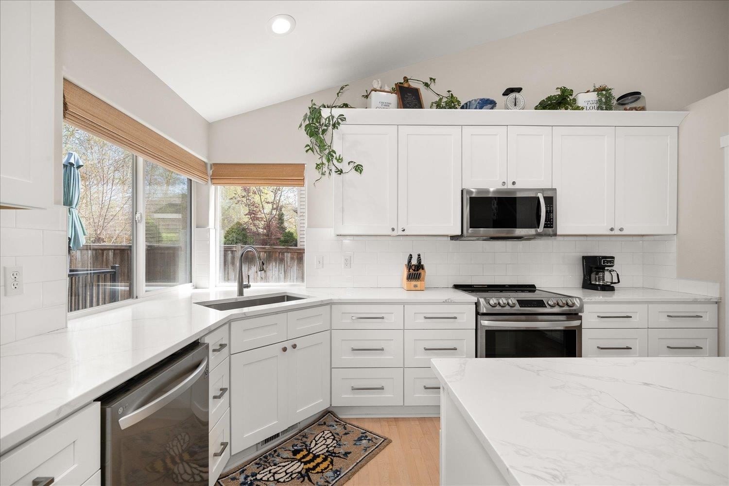 624 N Homestead Dr - Photo 9