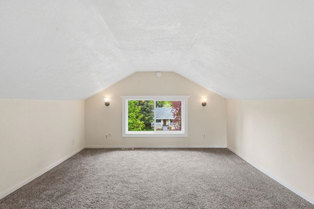 3611 W Heroy Ave - Photo 24