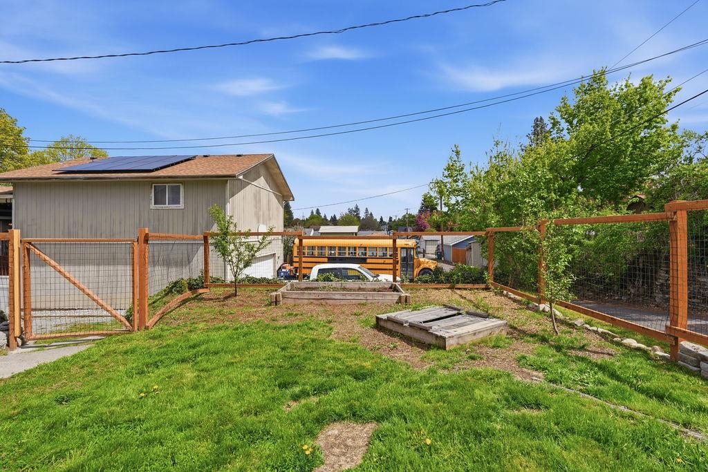 3611 W Heroy Ave - Photo 34
