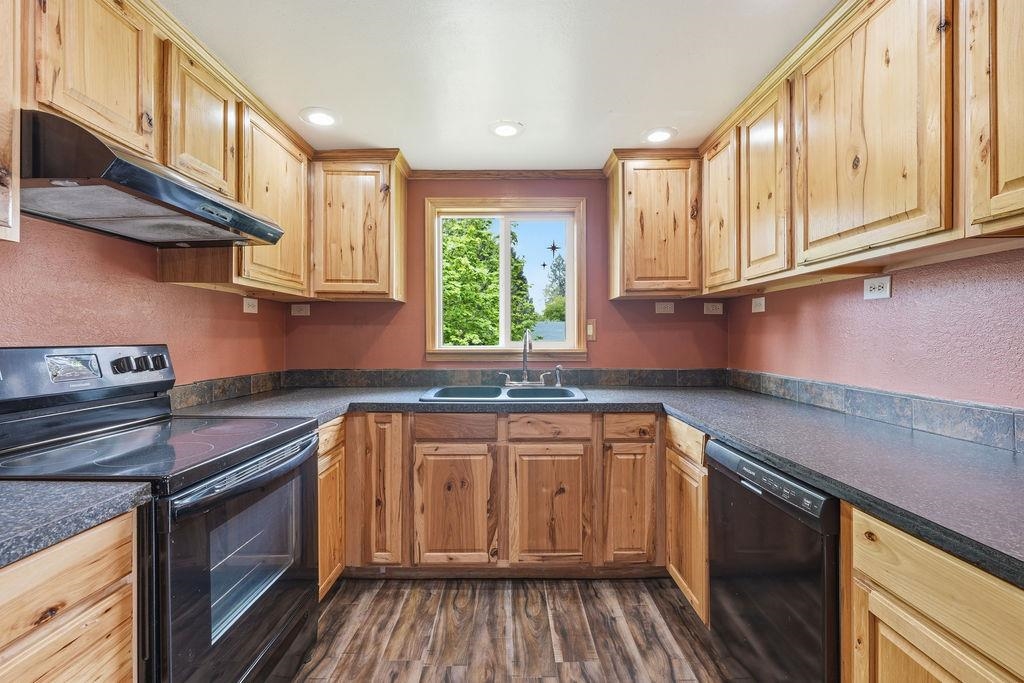 3611 W Heroy Ave - Photo 9