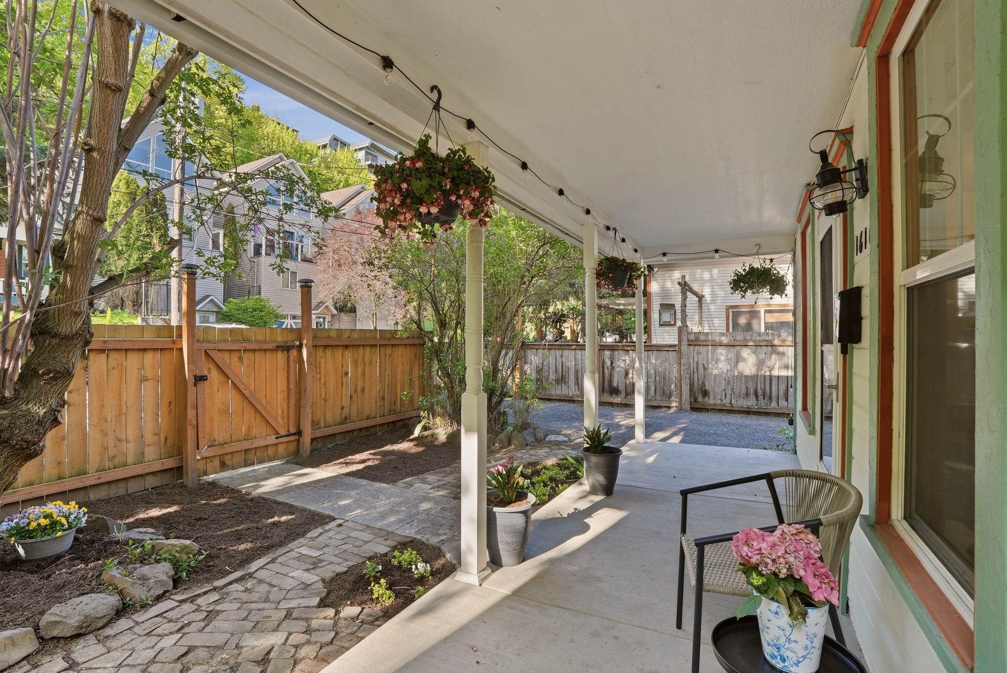 1610 W Wilson Ave - Photo 3