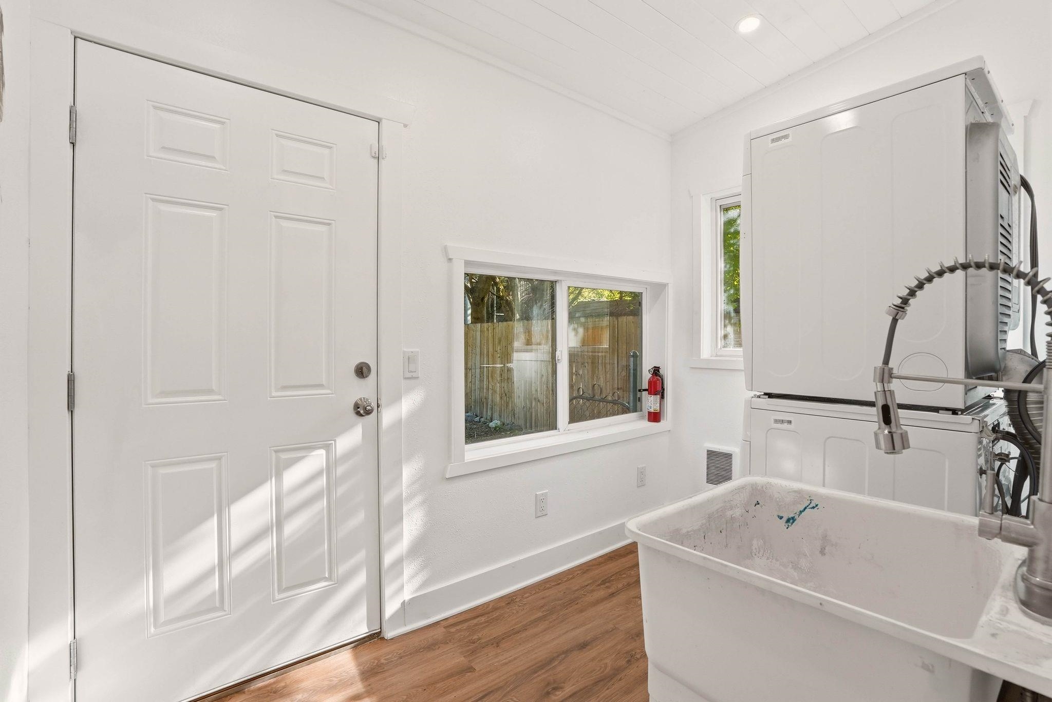 1610 W Wilson Ave - Photo 22