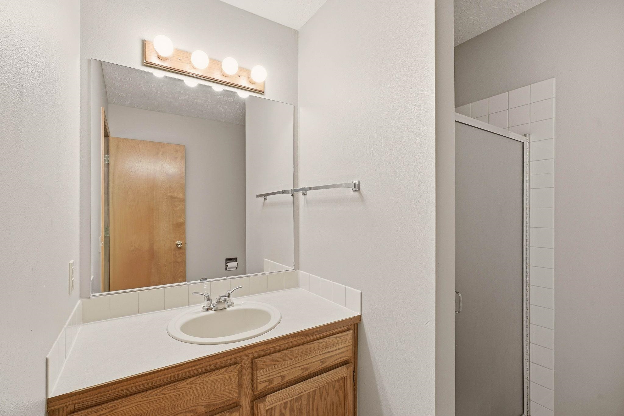 3319 E 65th Ave - Photo 17