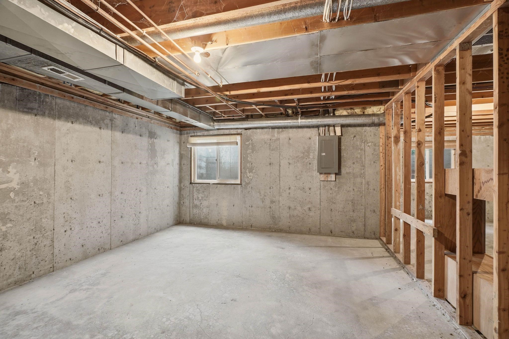 3319 E 65th Ave - Photo 24