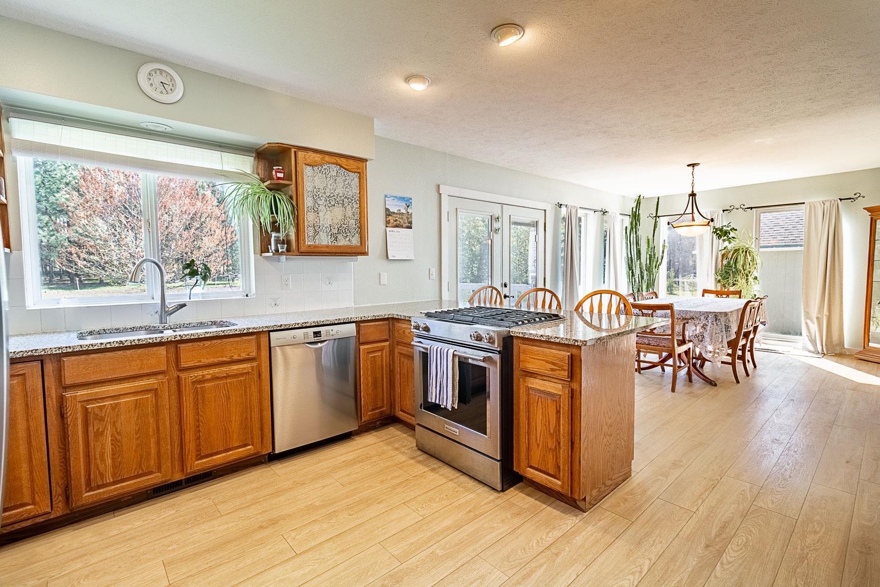 21 W Chattaroy Rd - Photo 13