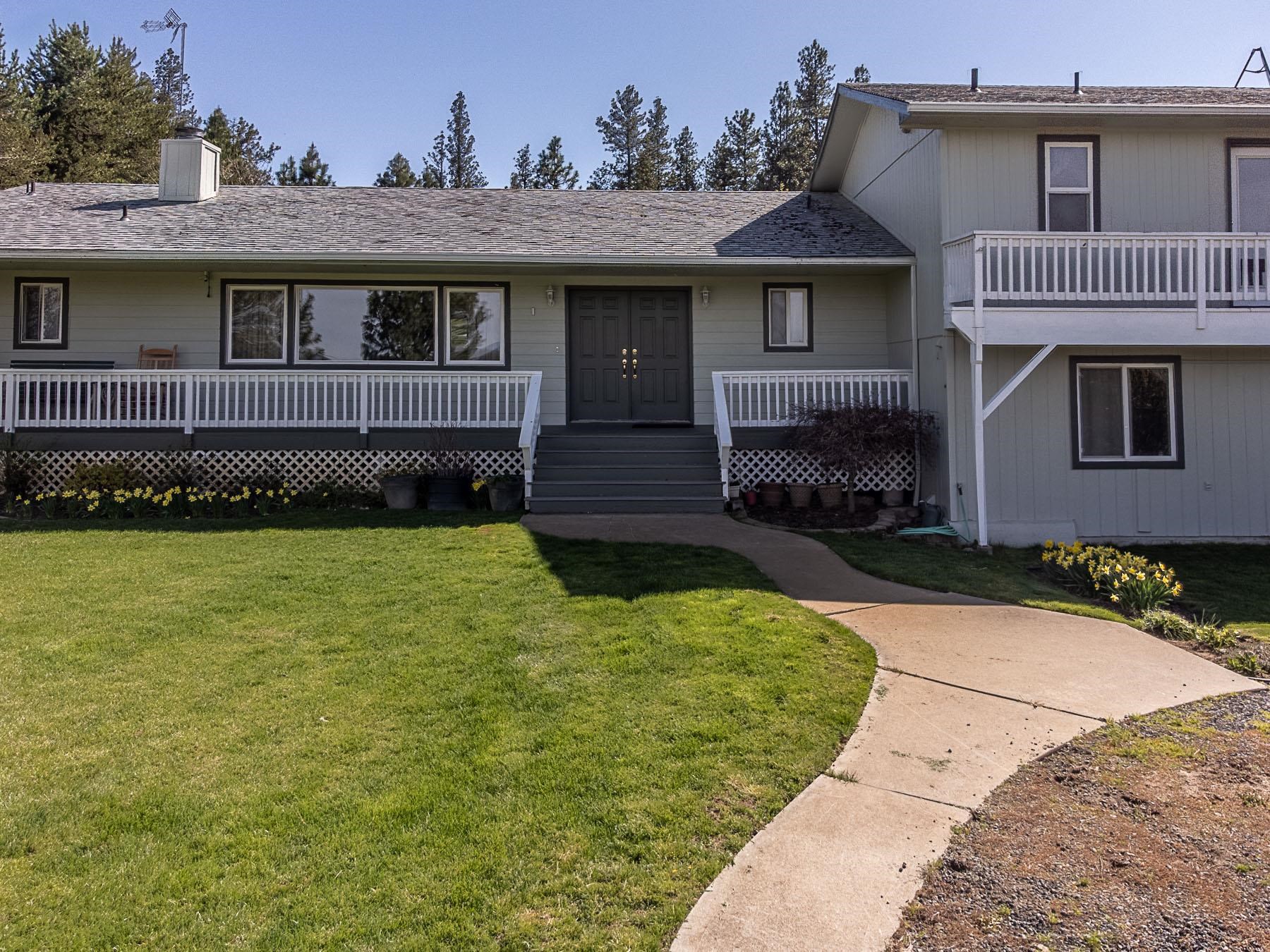 21 W Chattaroy Rd - Photo 3