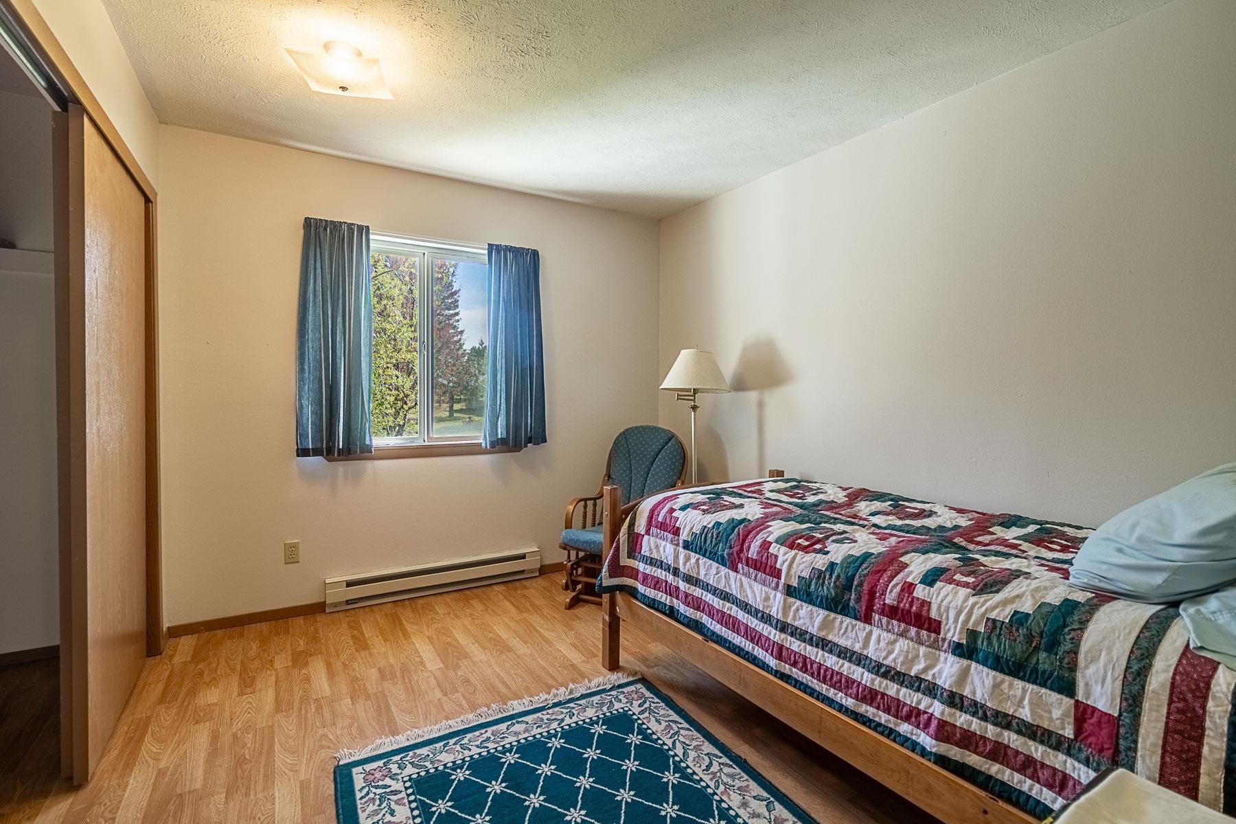 21 W Chattaroy Rd - Photo 24