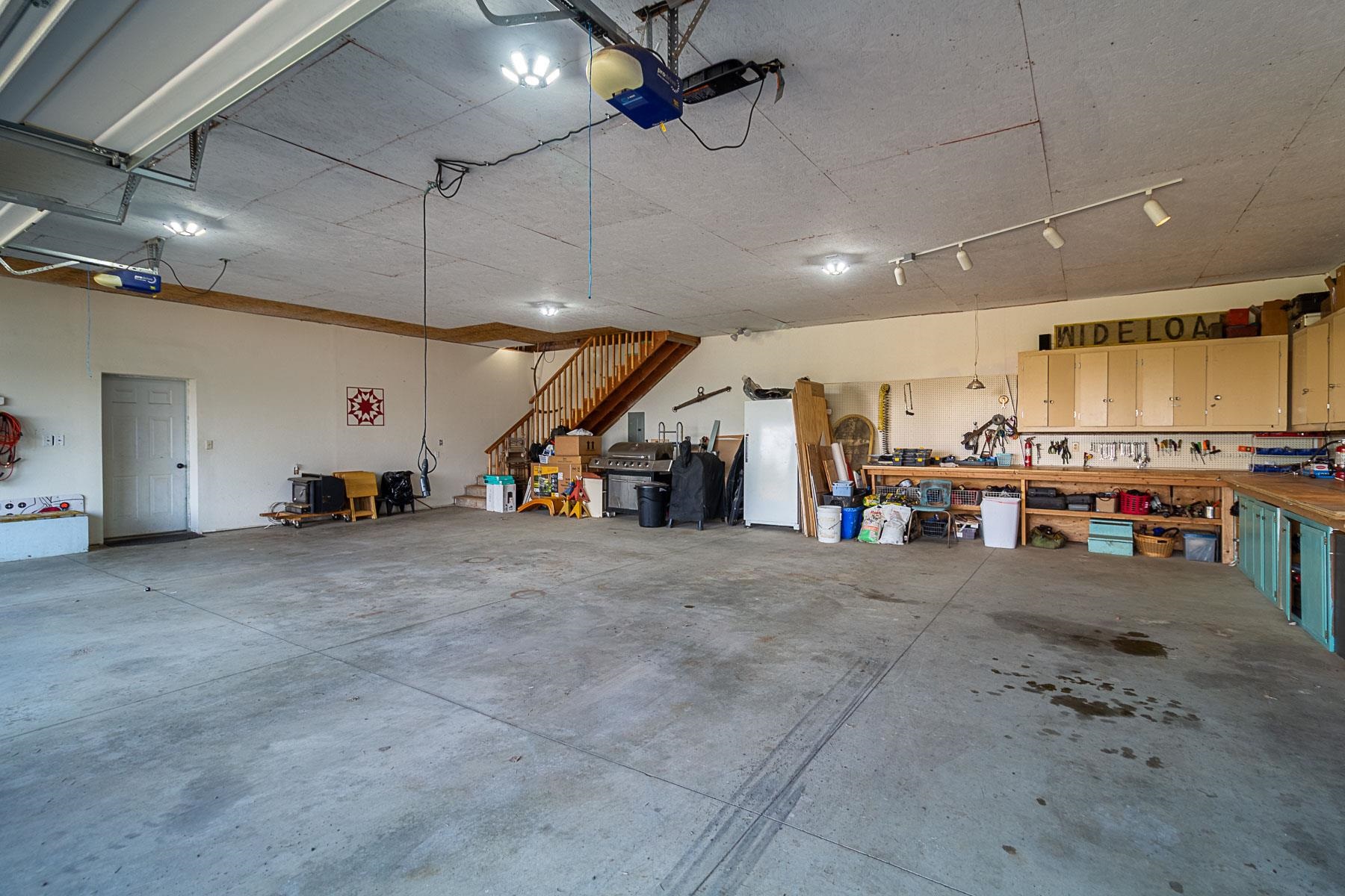 21 W Chattaroy Rd - Photo 30