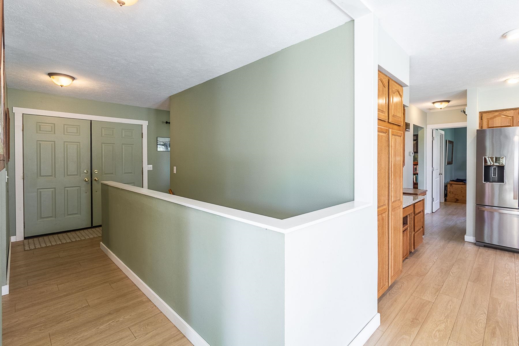 21 W Chattaroy Rd - Photo 4