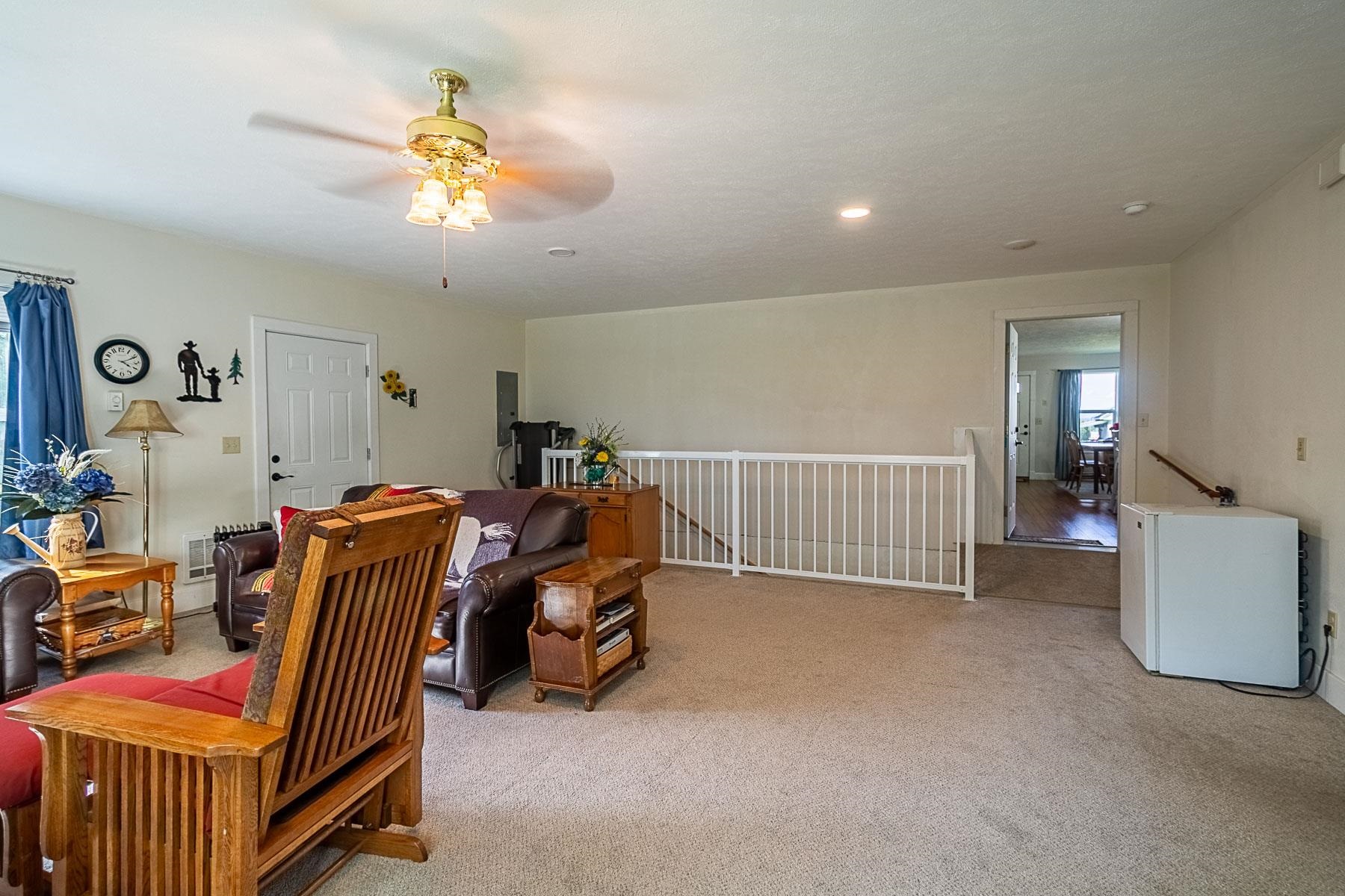 21 W Chattaroy Rd - Photo 42