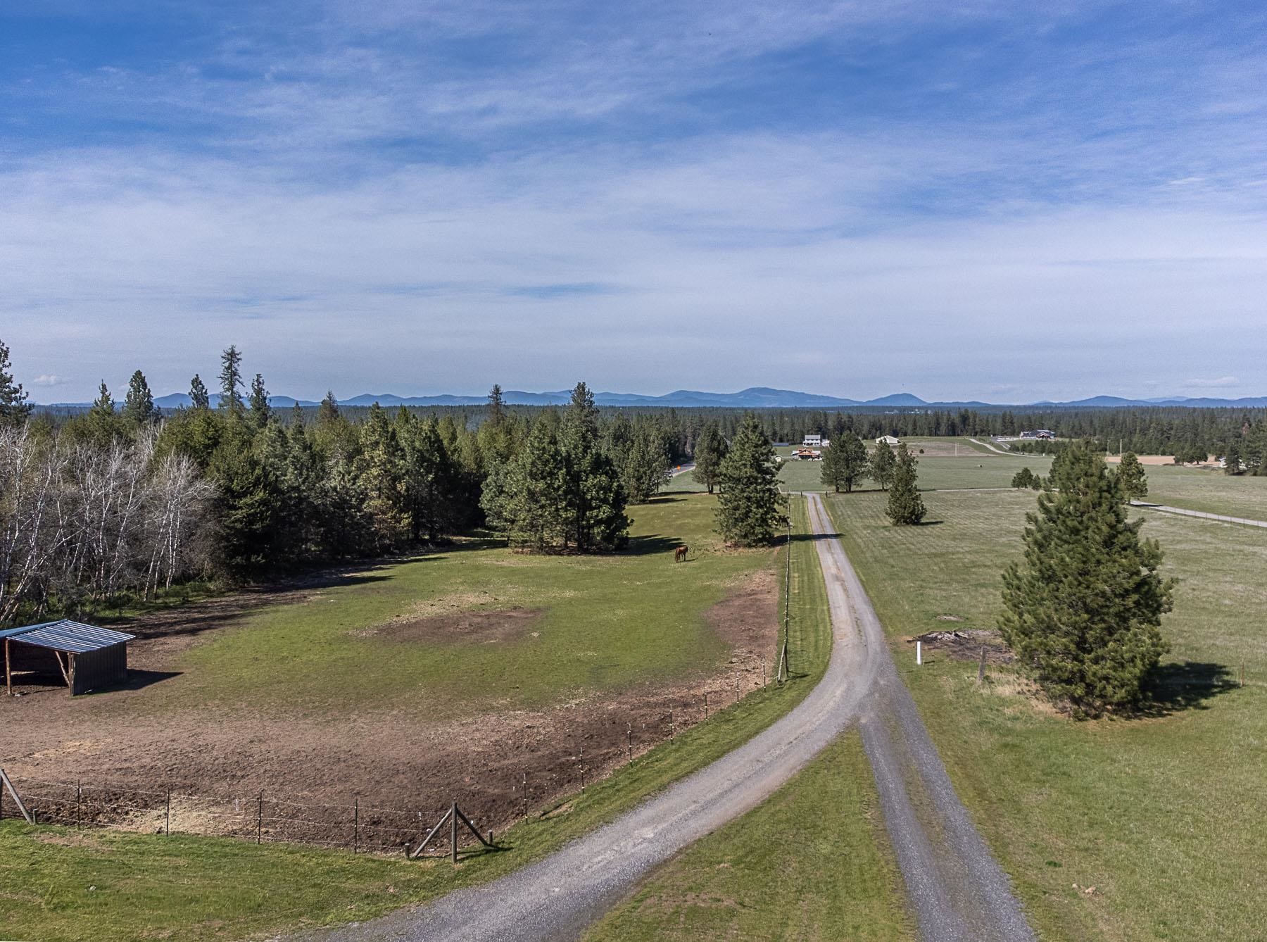 21 W Chattaroy Rd - Photo 50