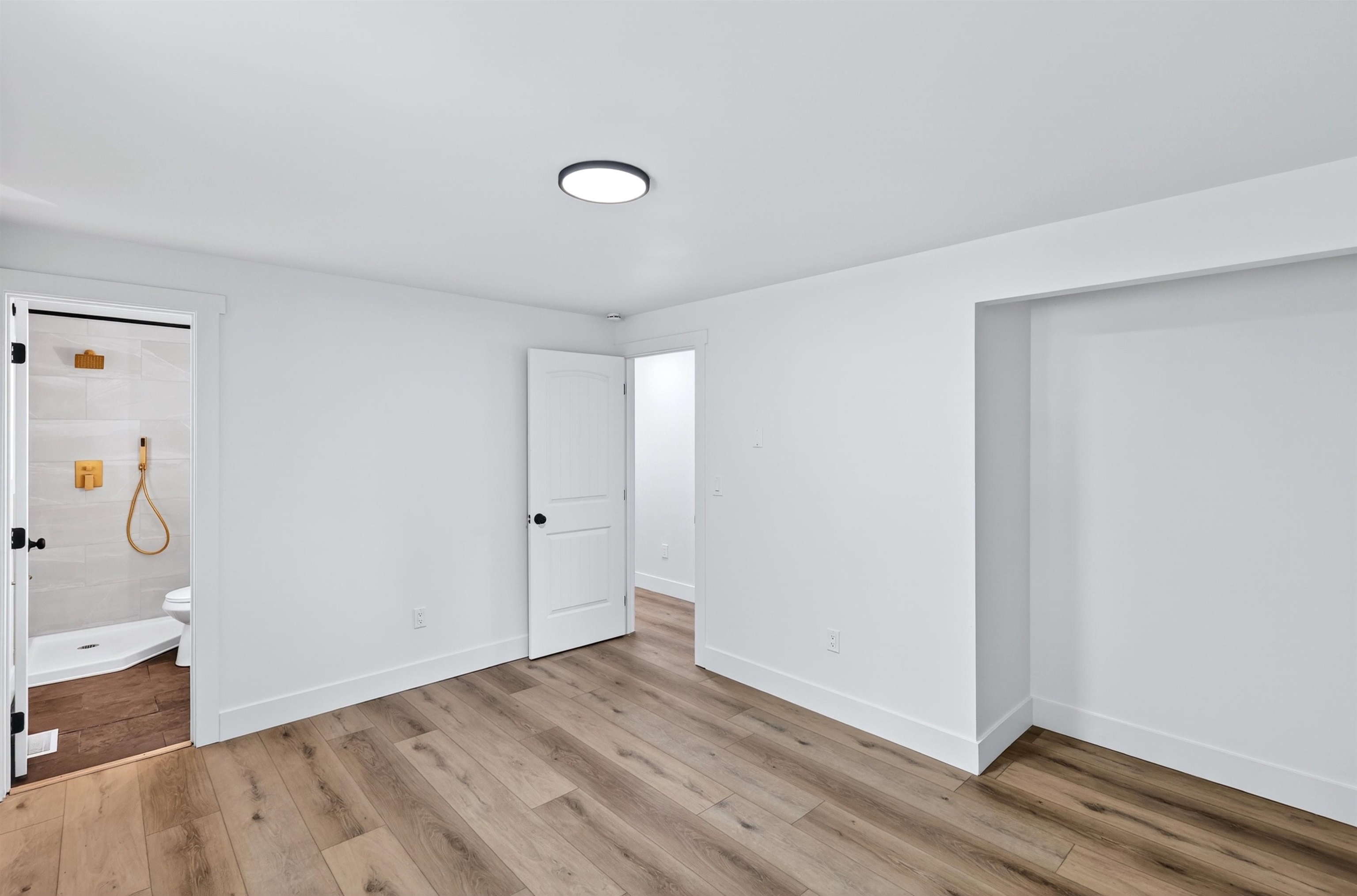 12805 E 29TH Ave - Photo 25