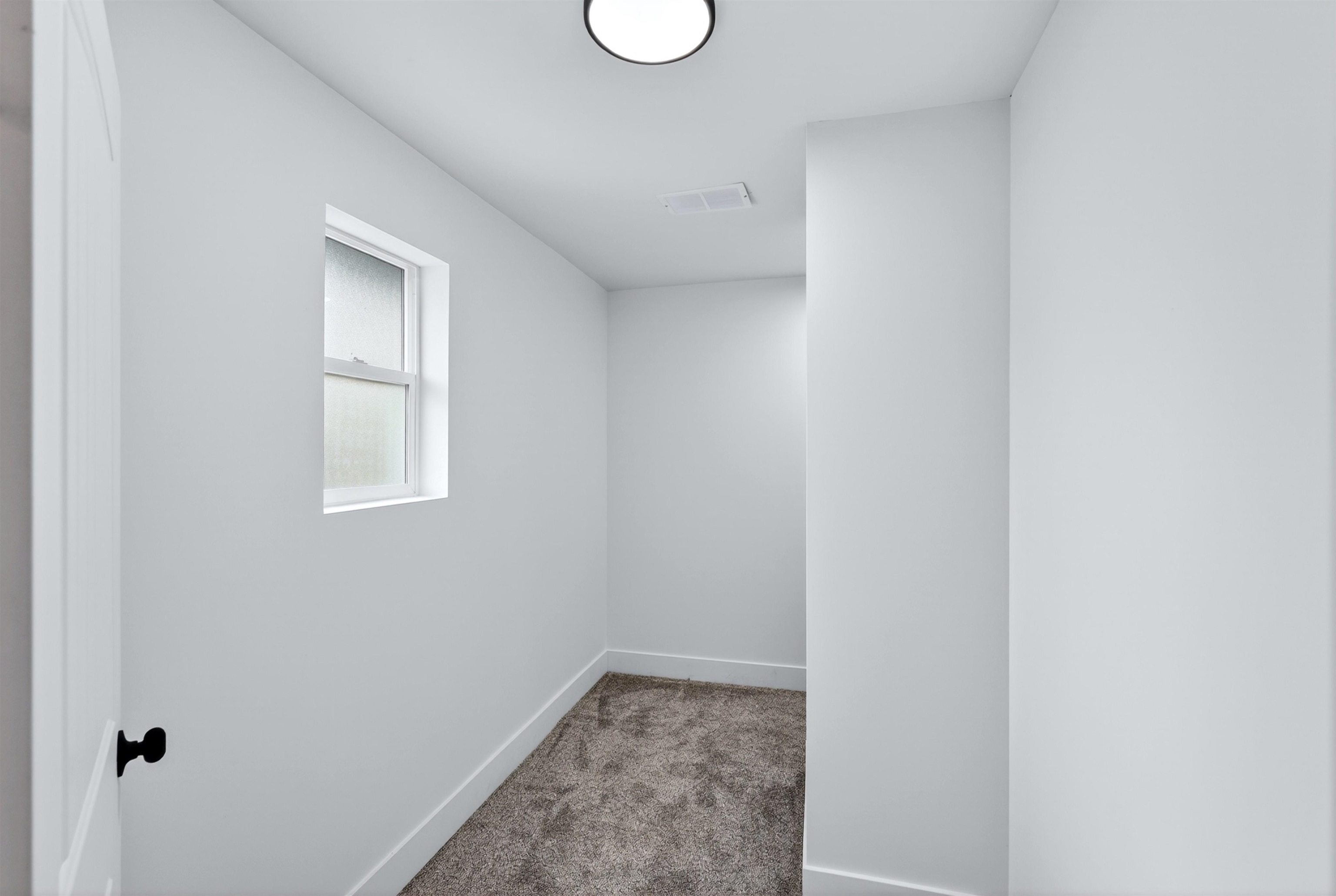 12805 E 29TH Ave - Photo 33