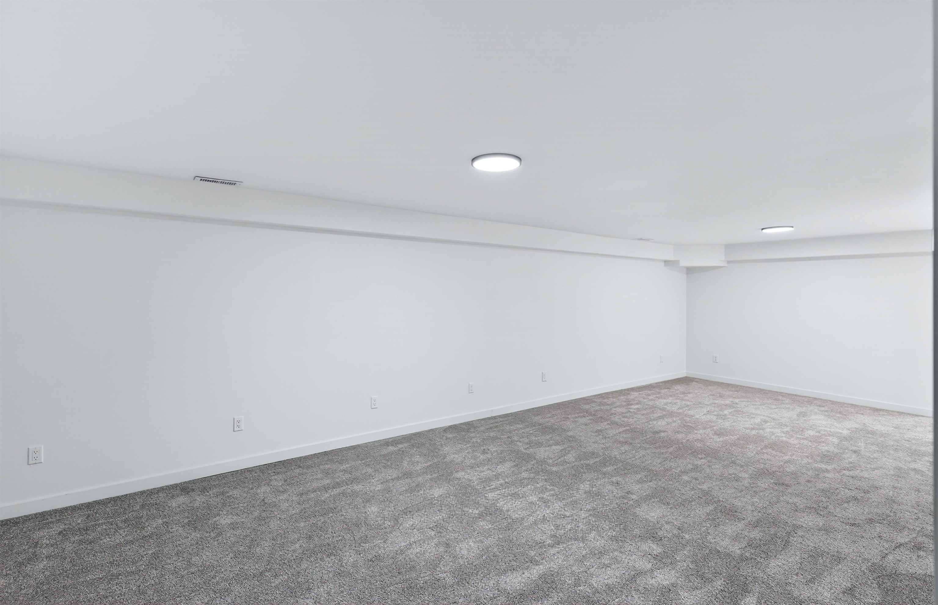 12805 E 29TH Ave - Photo 38