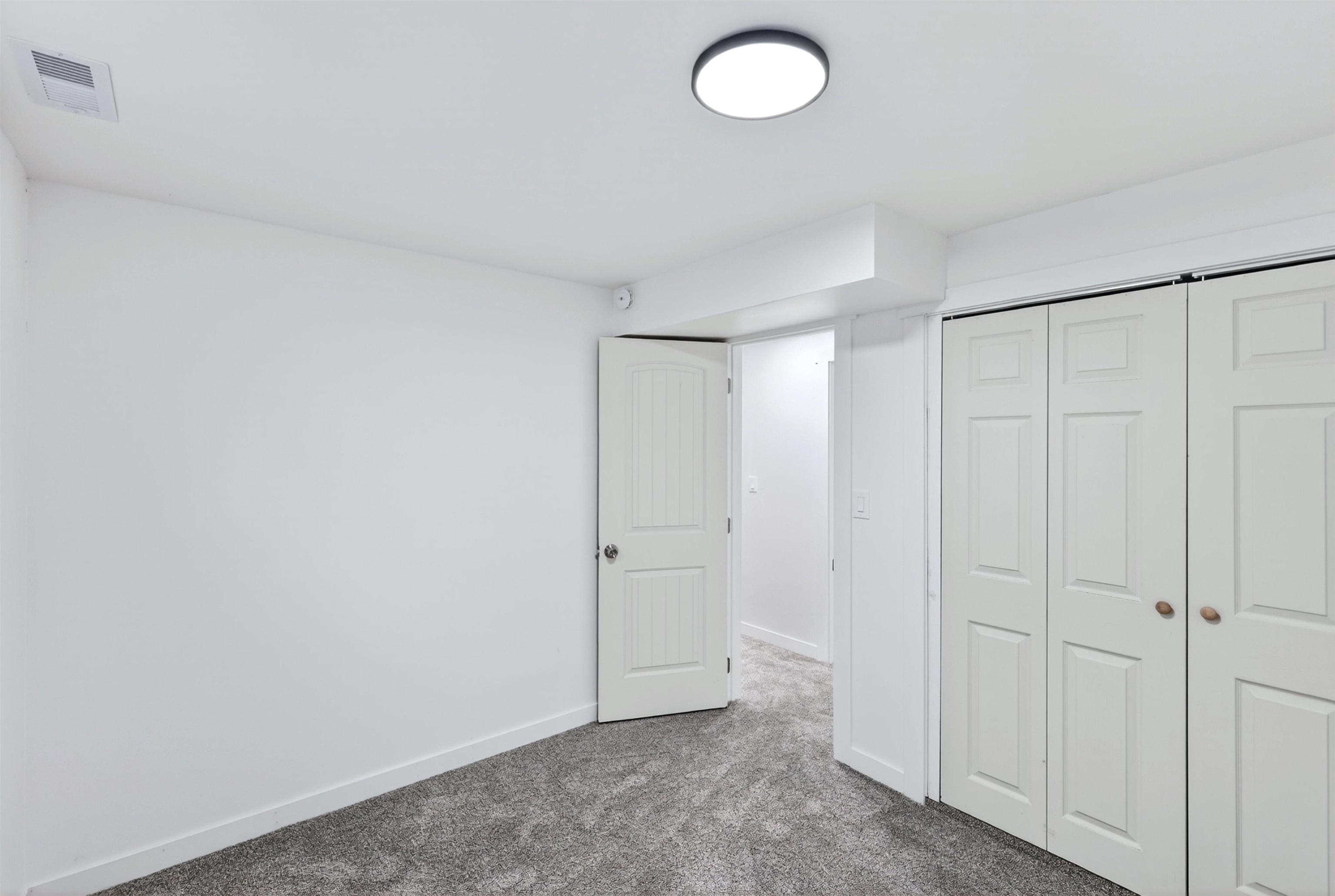 12805 E 29TH Ave - Photo 40