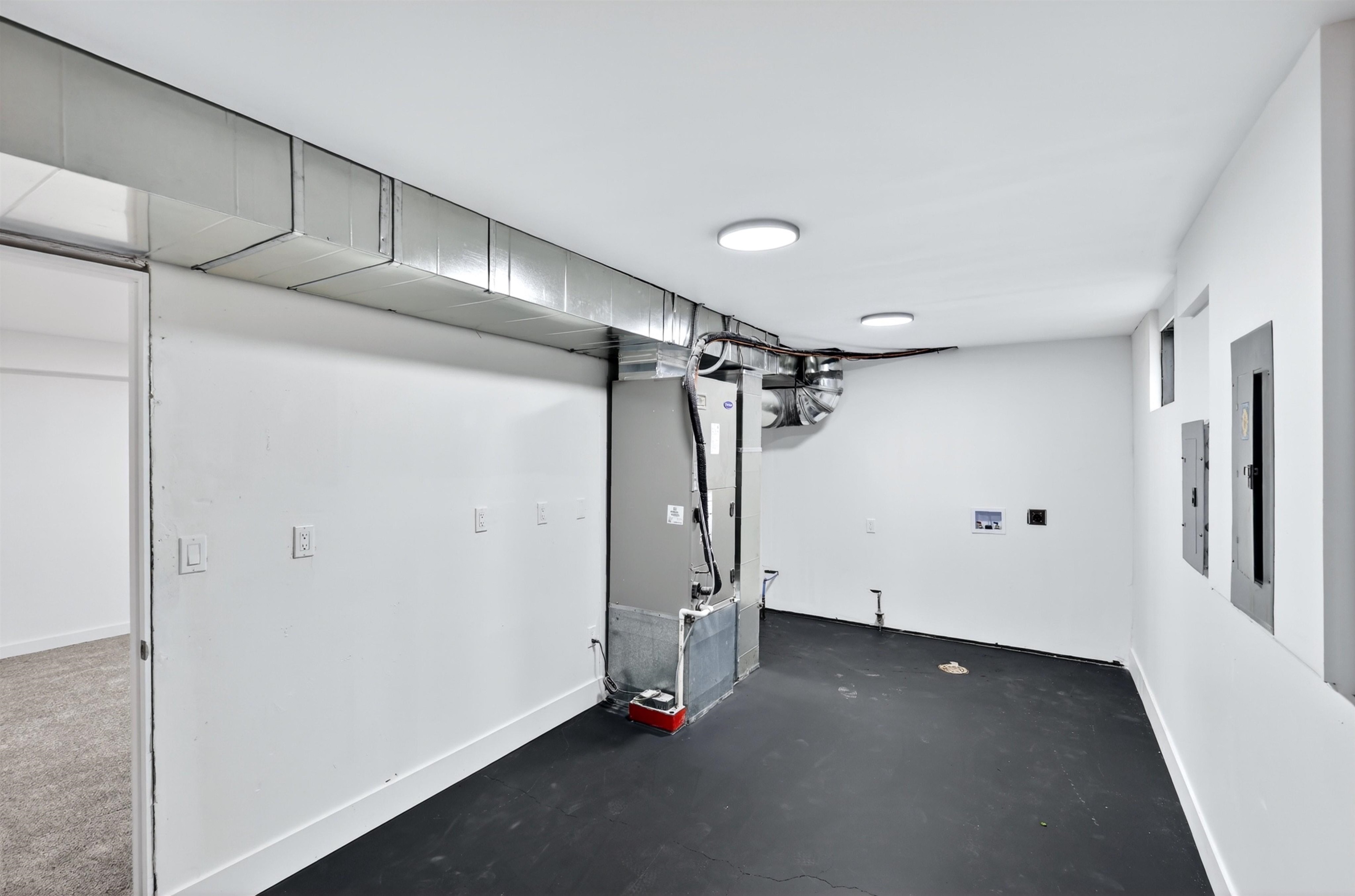 12805 E 29TH Ave - Photo 44