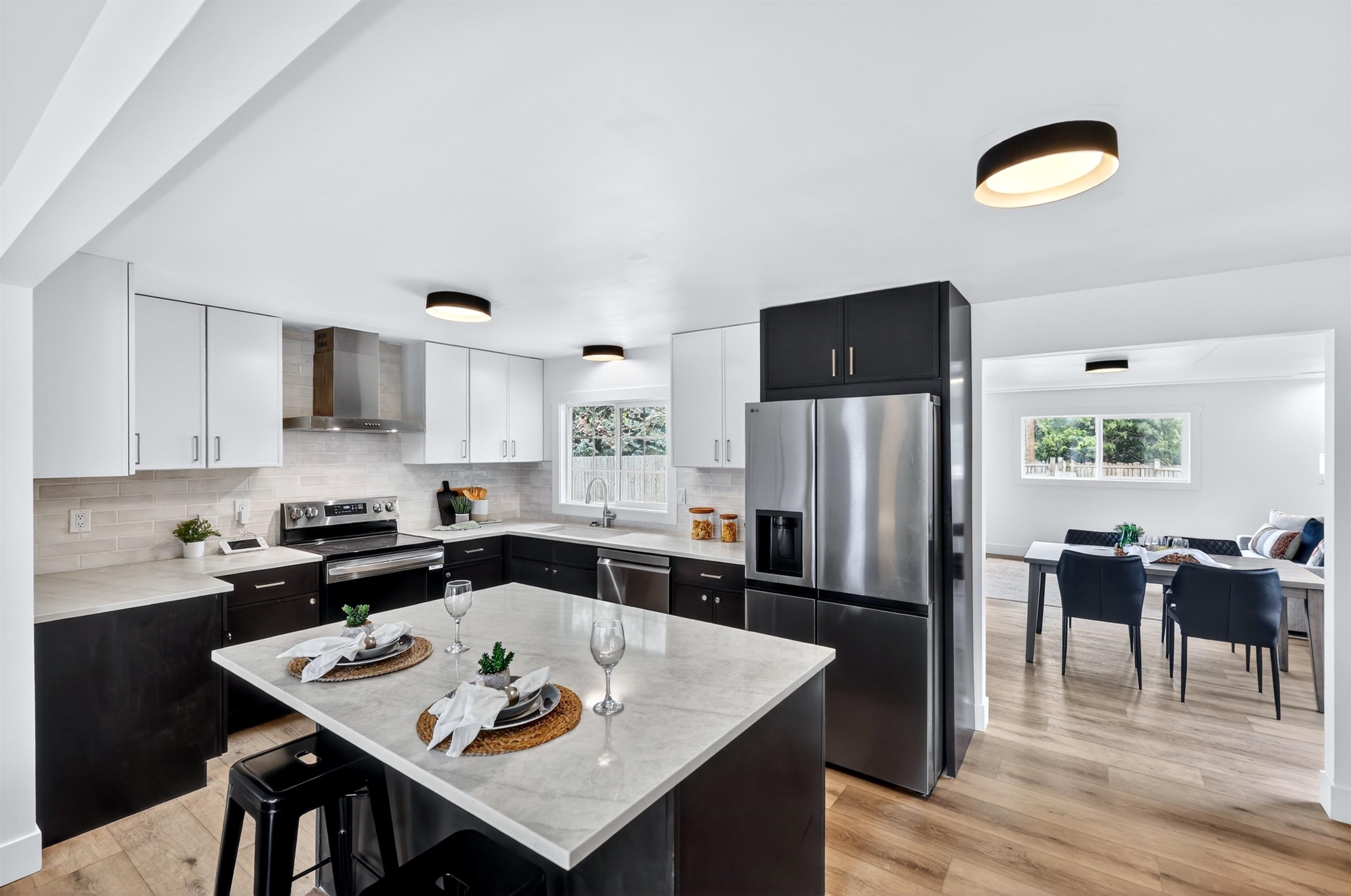 12805 E 29TH Ave - Photo 8