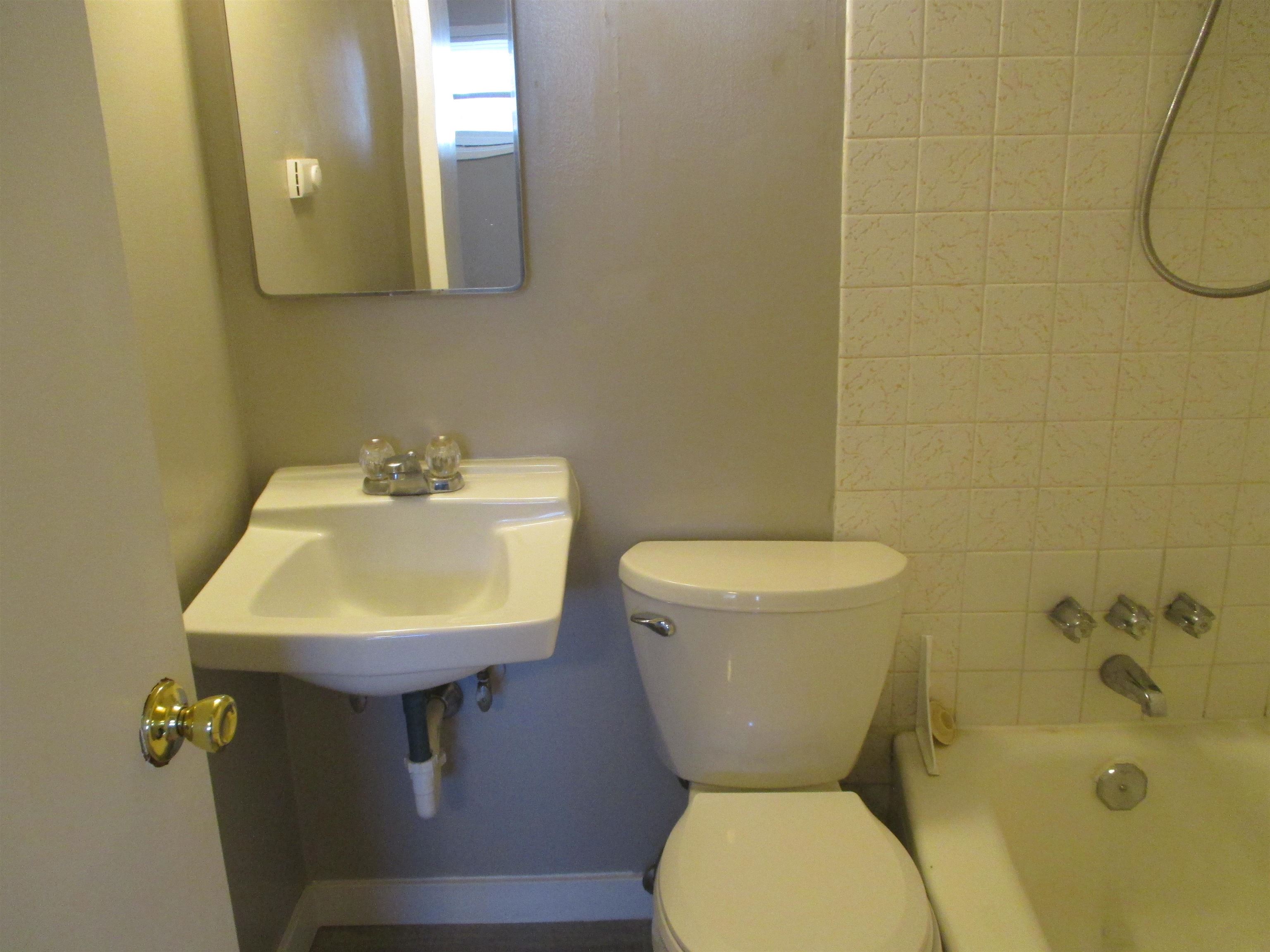 547 E Fairview Ave - Photo 12
