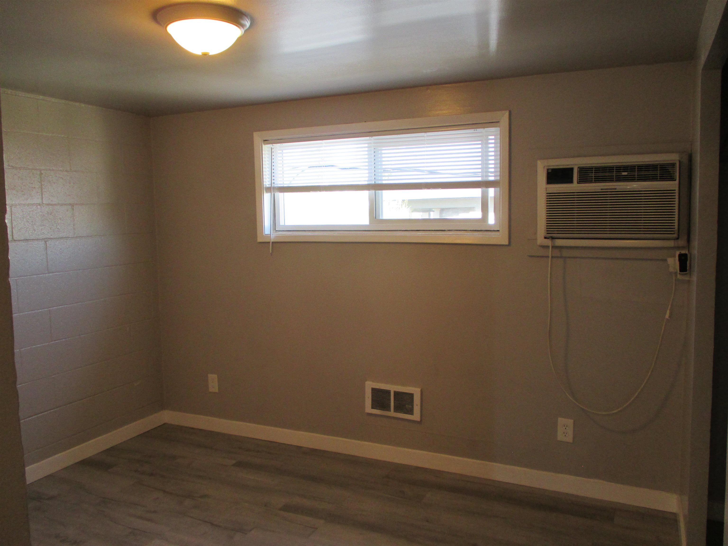 547 E Fairview Ave - Photo 10