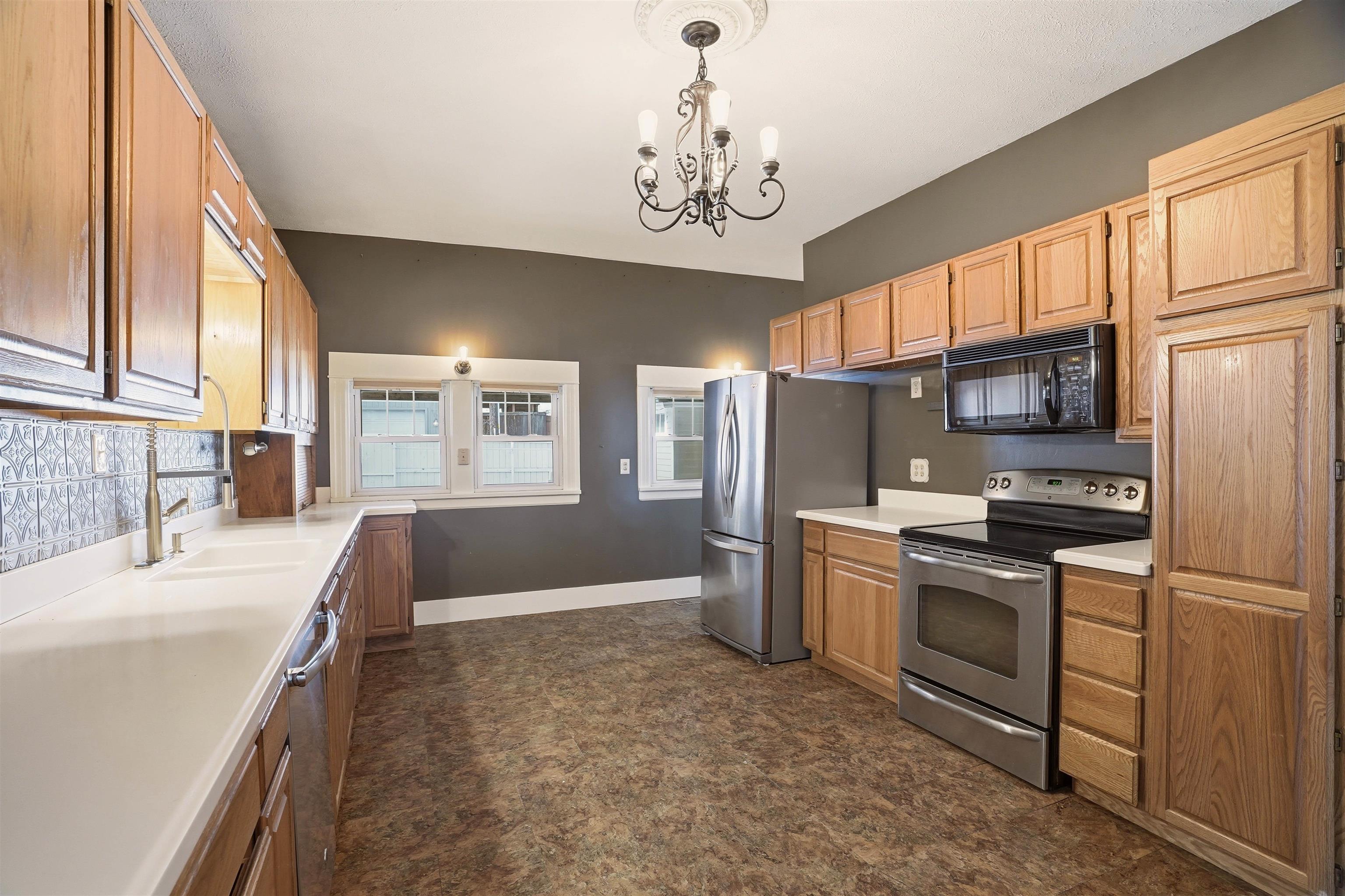 1613 W 11th Ave - Photo 15