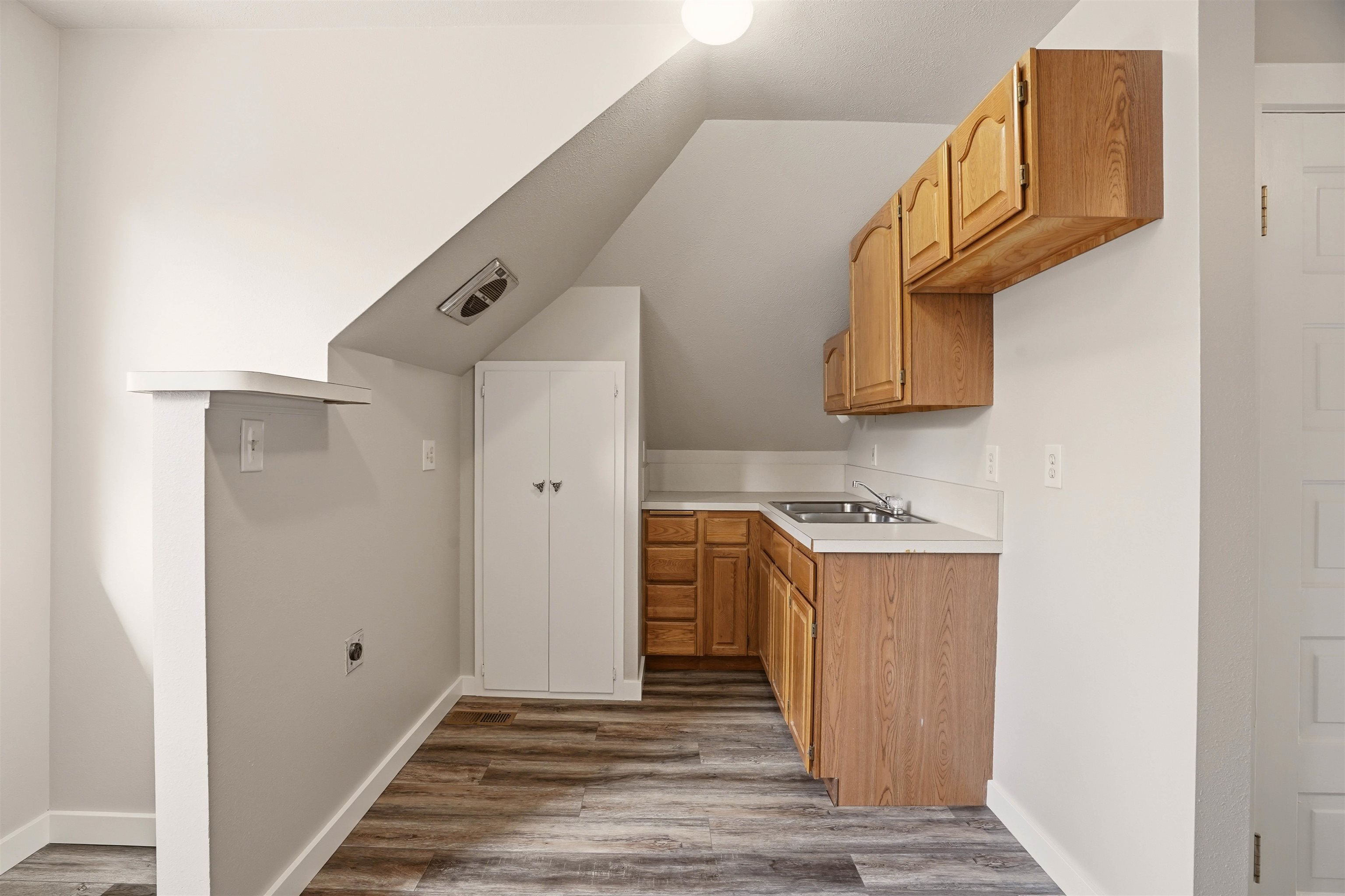 1613 W 11th Ave - Photo 30