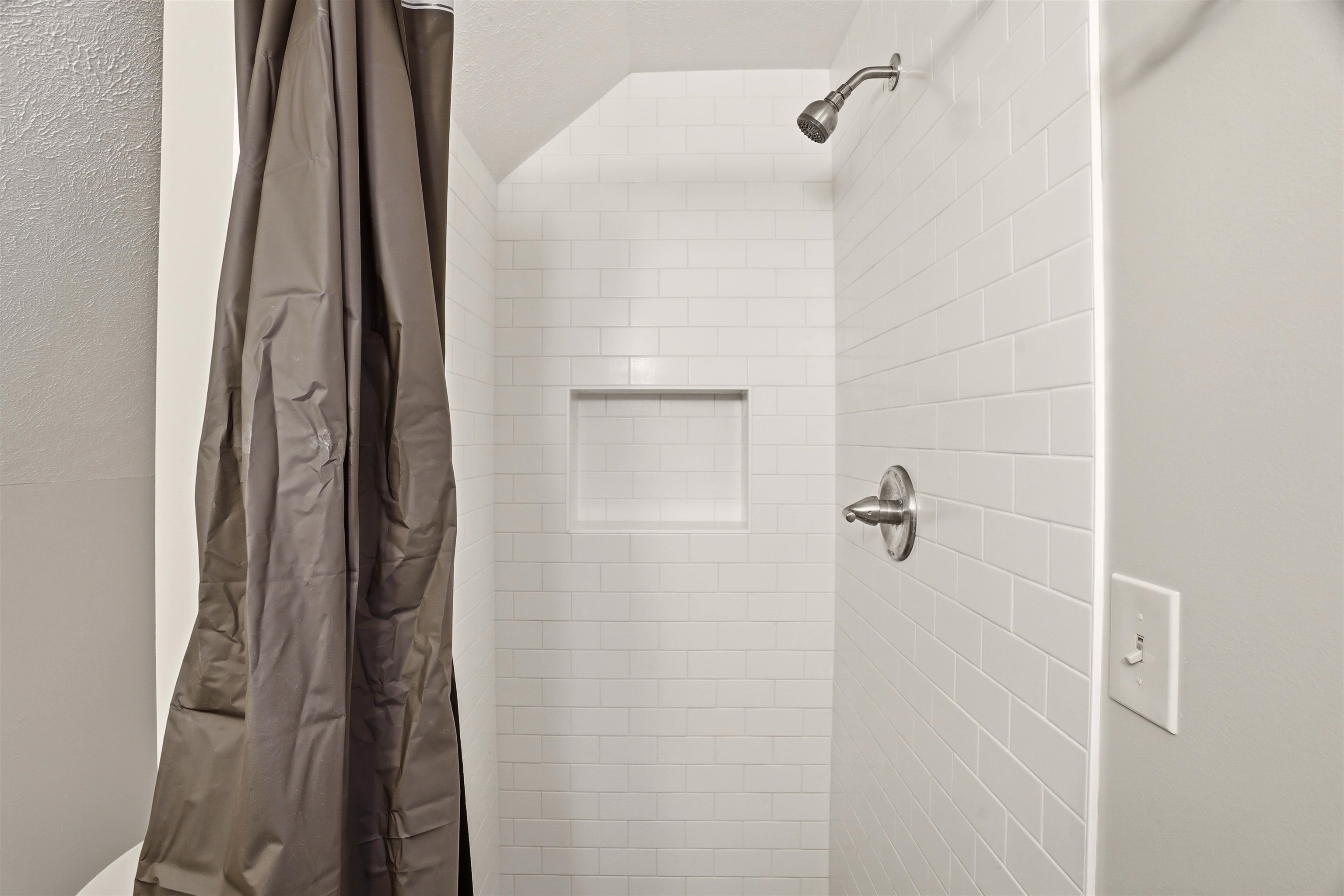 1613 W 11th Ave - Photo 32