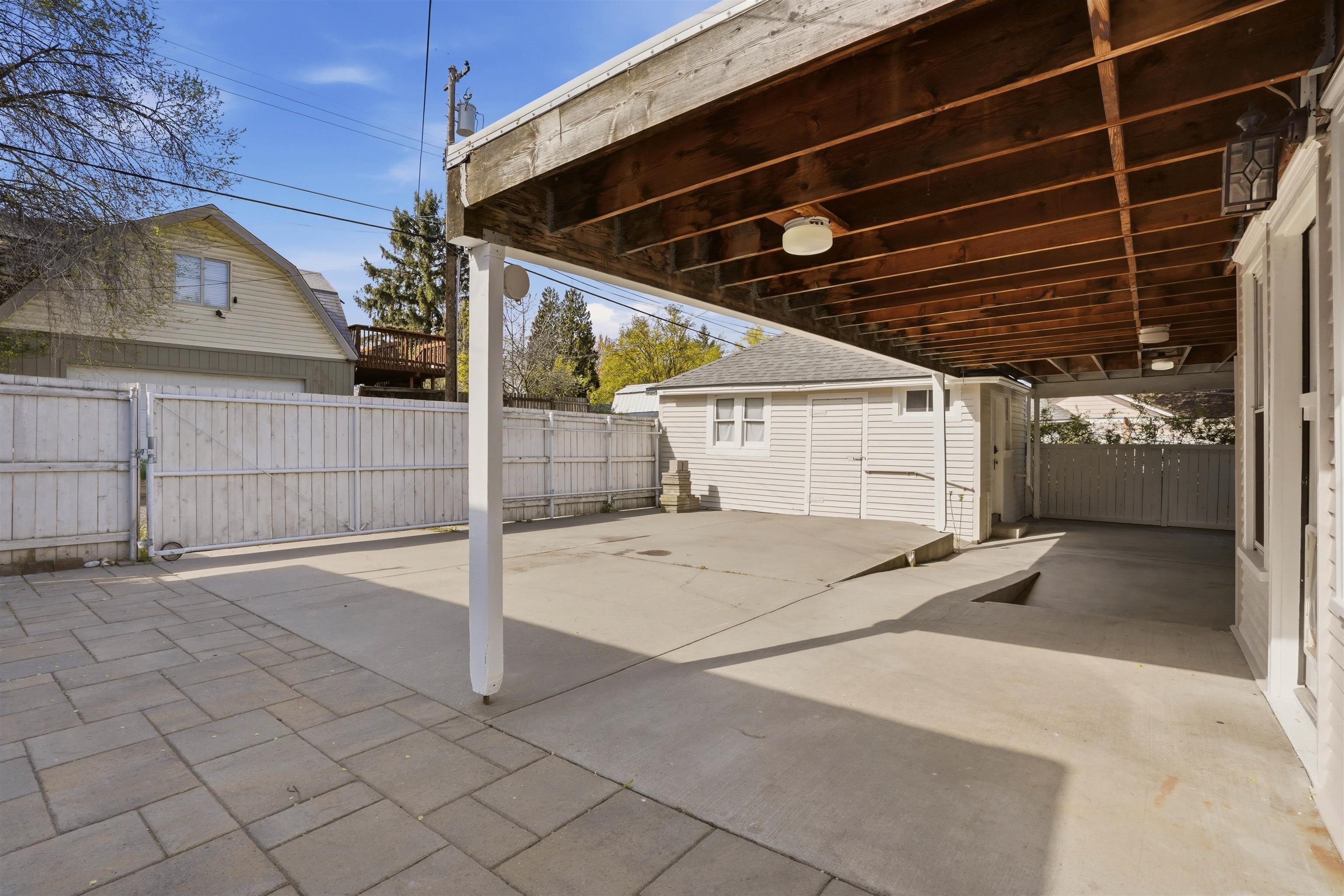1613 W 11th Ave - Photo 39