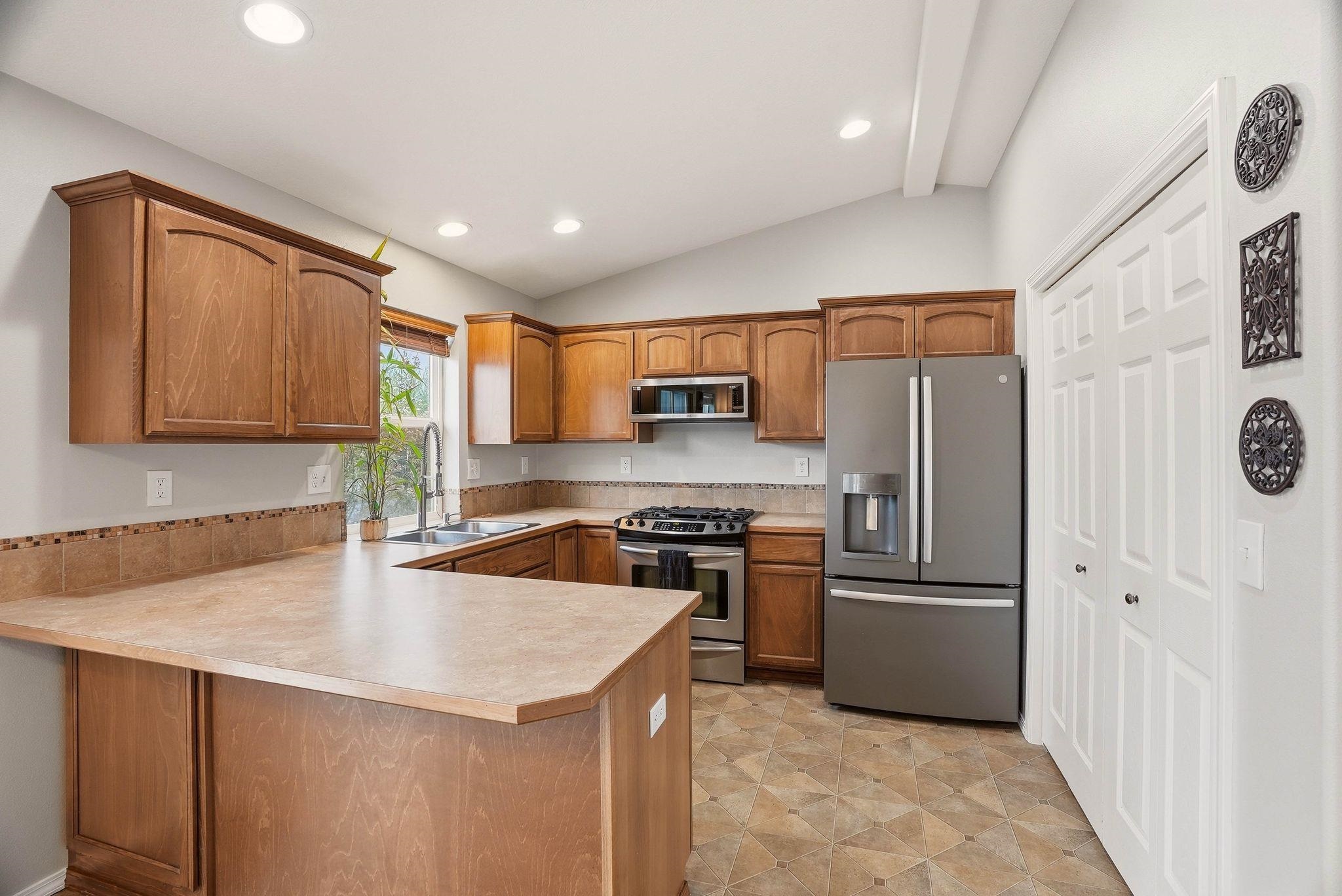 418 E Parker Dr - Photo 11
