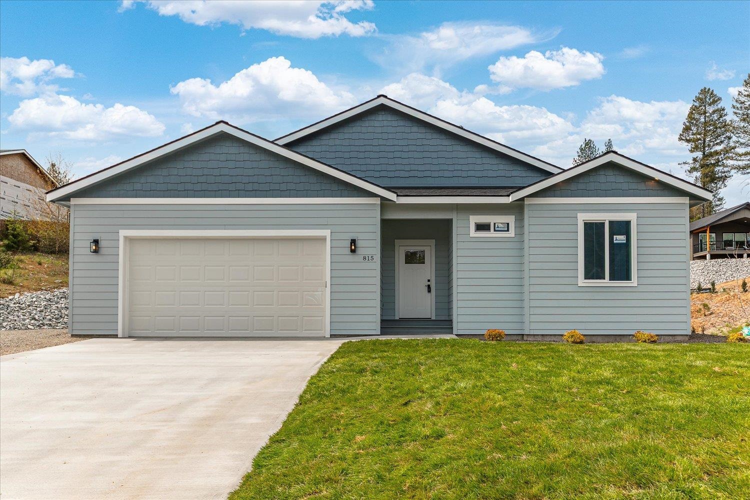 815 Thomas Lane Rd - Photo 1