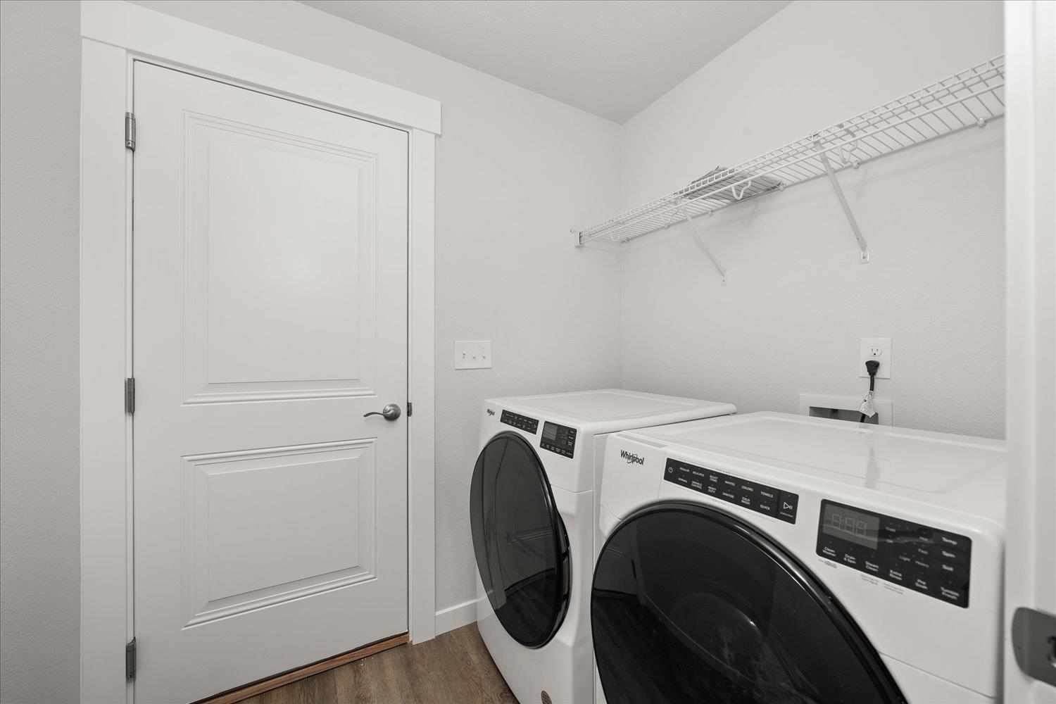 916 2nd St - Photo 18