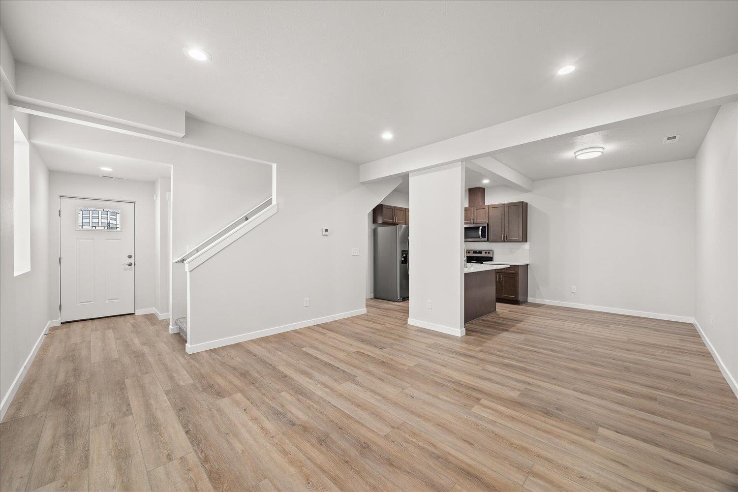 916 2nd St - Photo 3