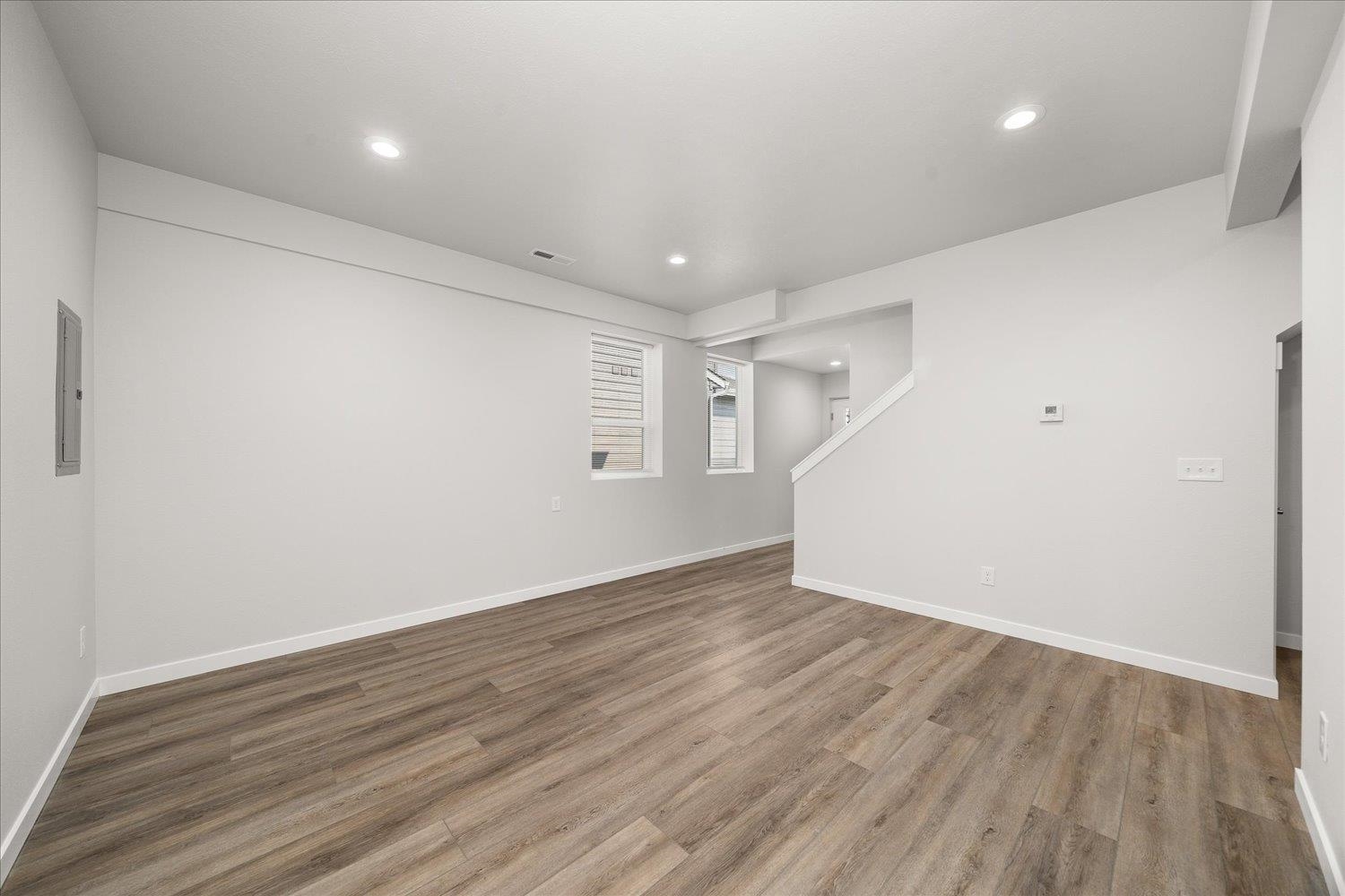 916 2nd St - Photo 4