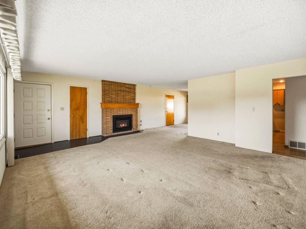 218 S River St - Photo 7