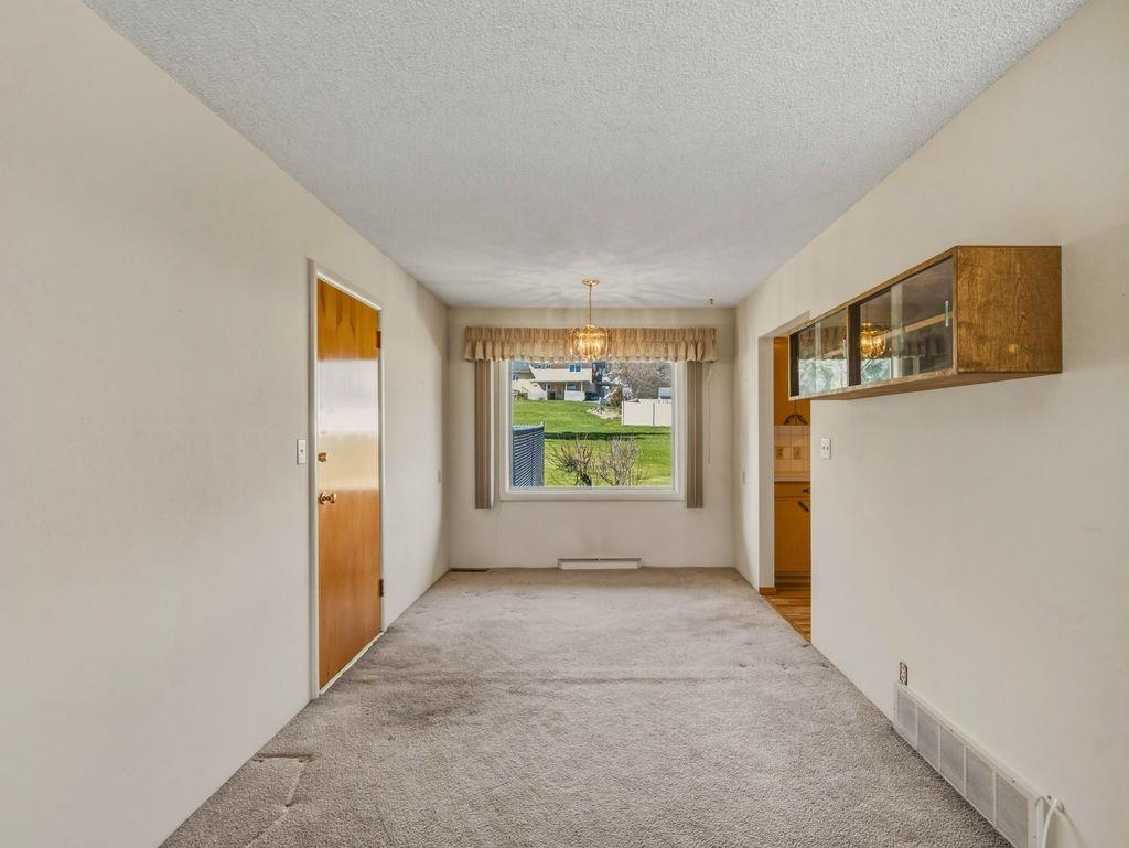 218 S River St - Photo 10