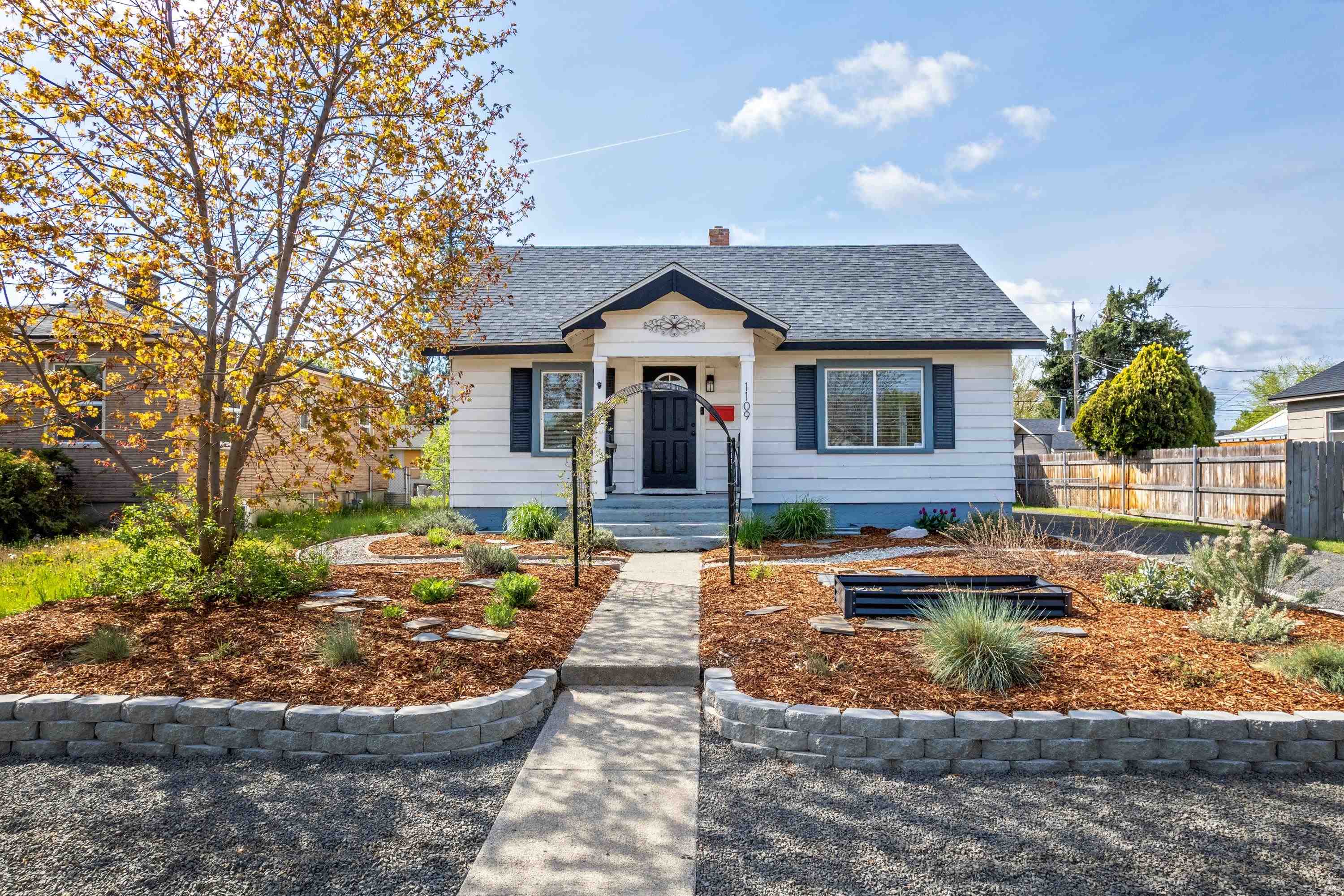 1109 W Nebraska Ave - Photo 1