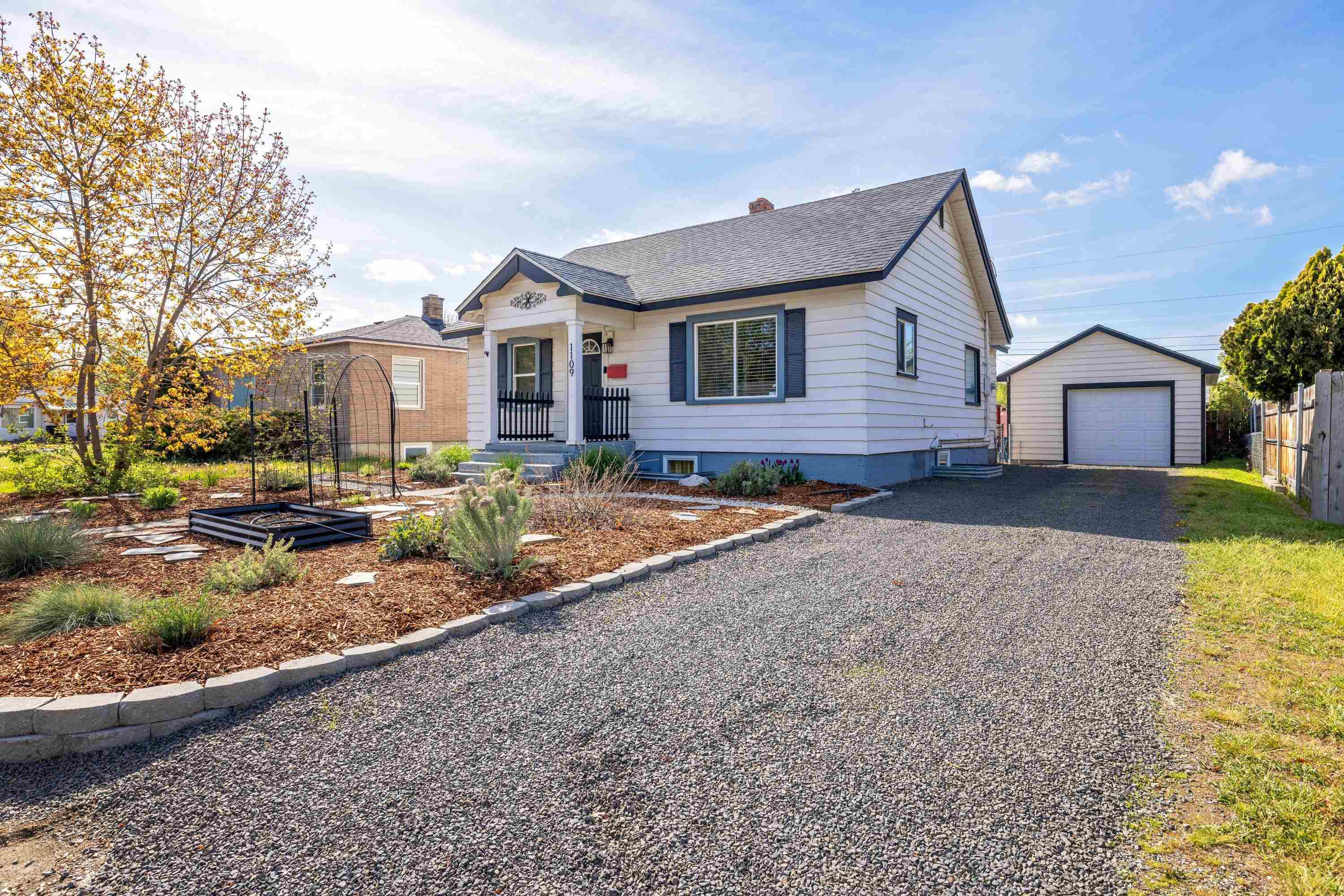 1109 W Nebraska Ave - Photo 2