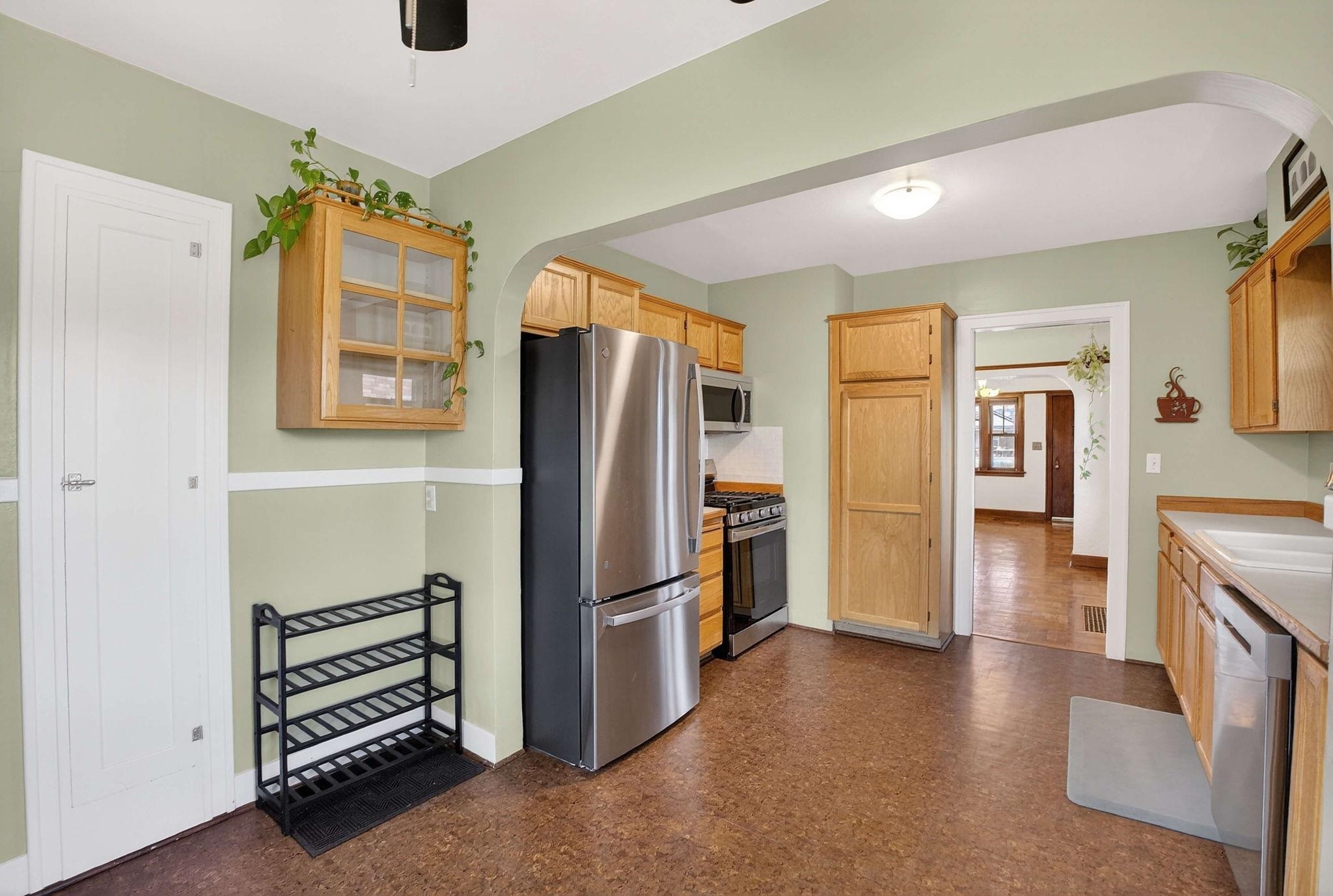 2618 N HOWARD St - Photo 17