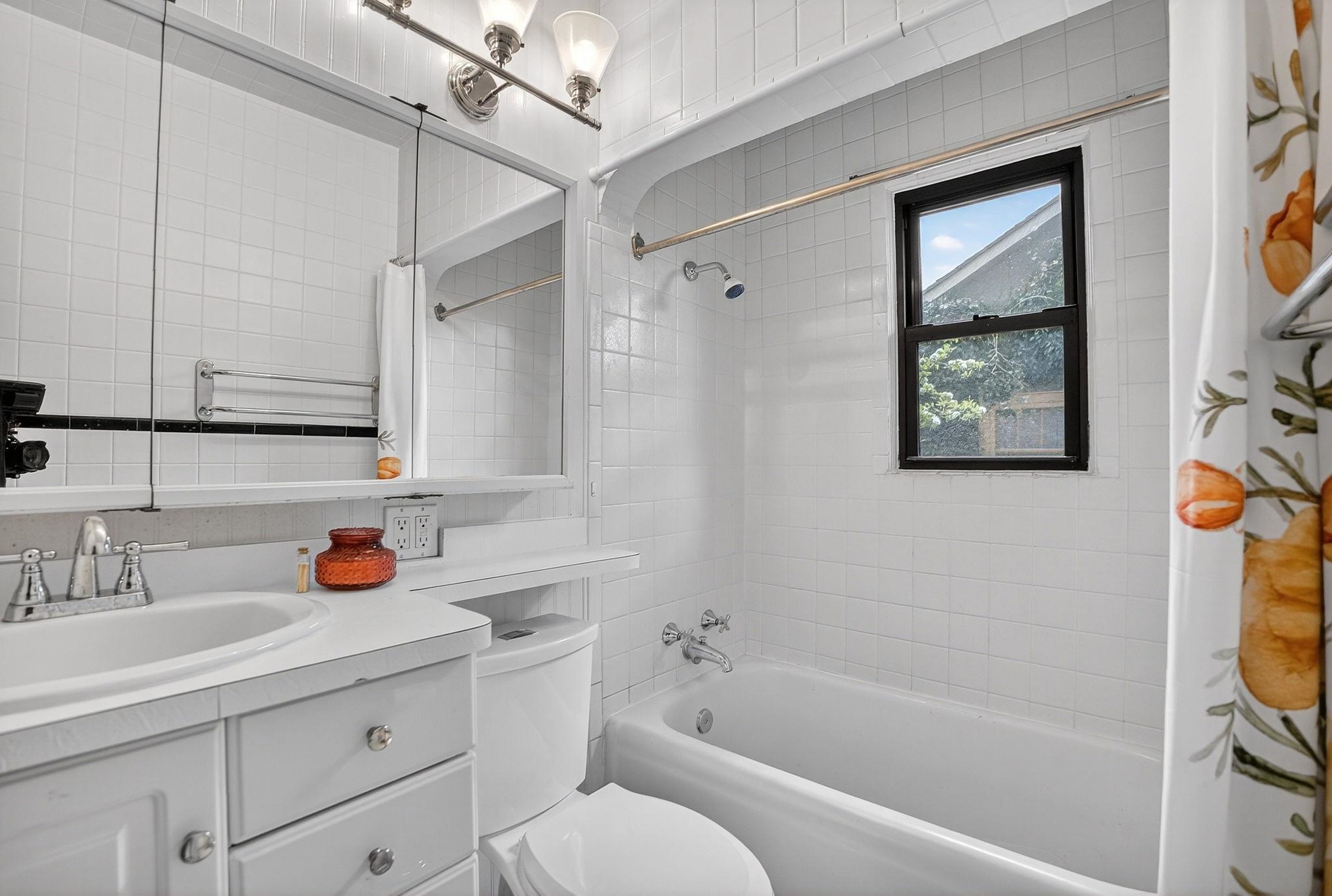 2618 N HOWARD St - Photo 21