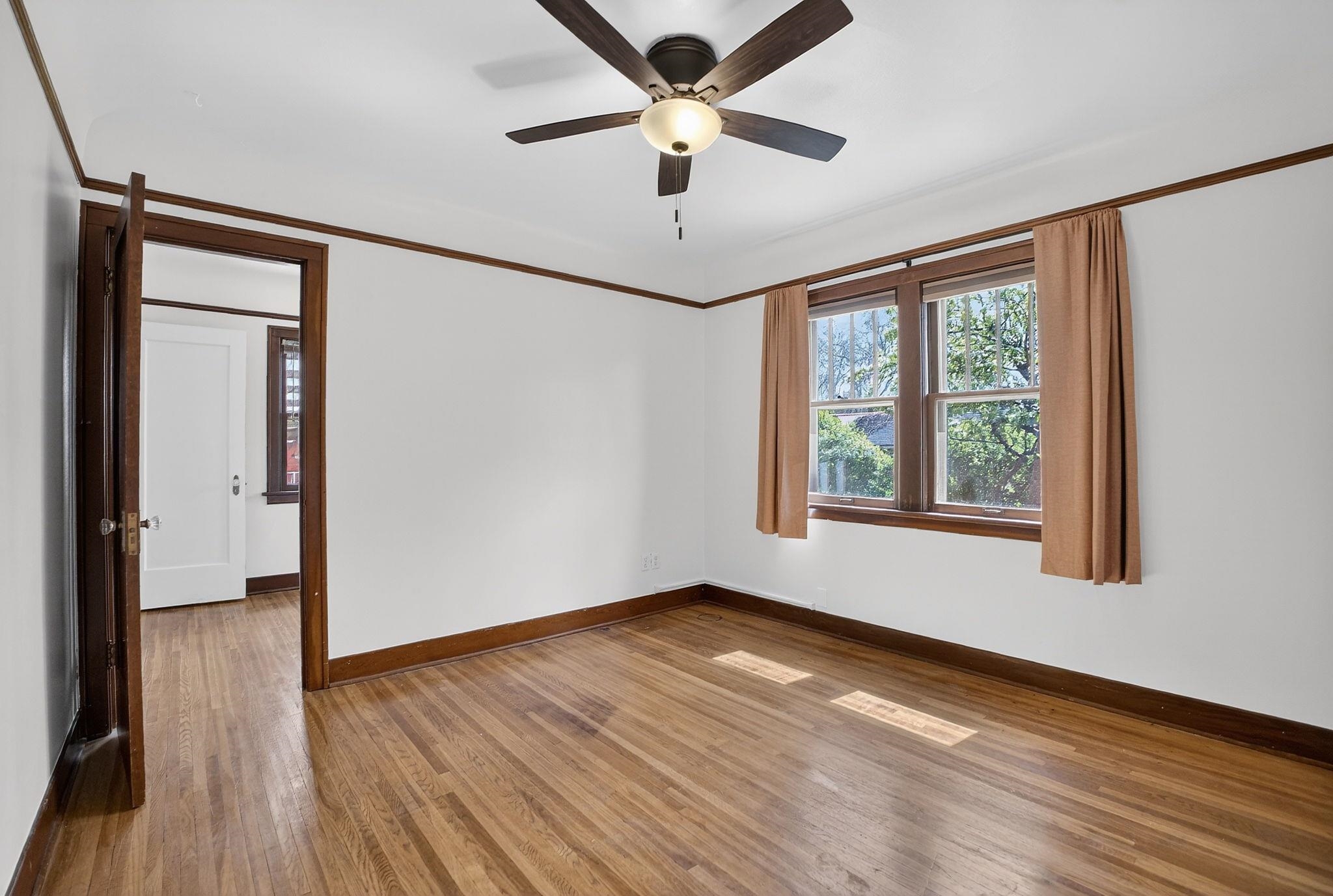 2618 N HOWARD St - Photo 24