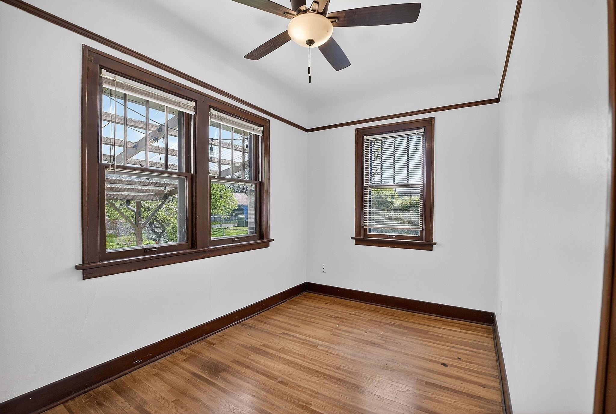 2618 N HOWARD St - Photo 26