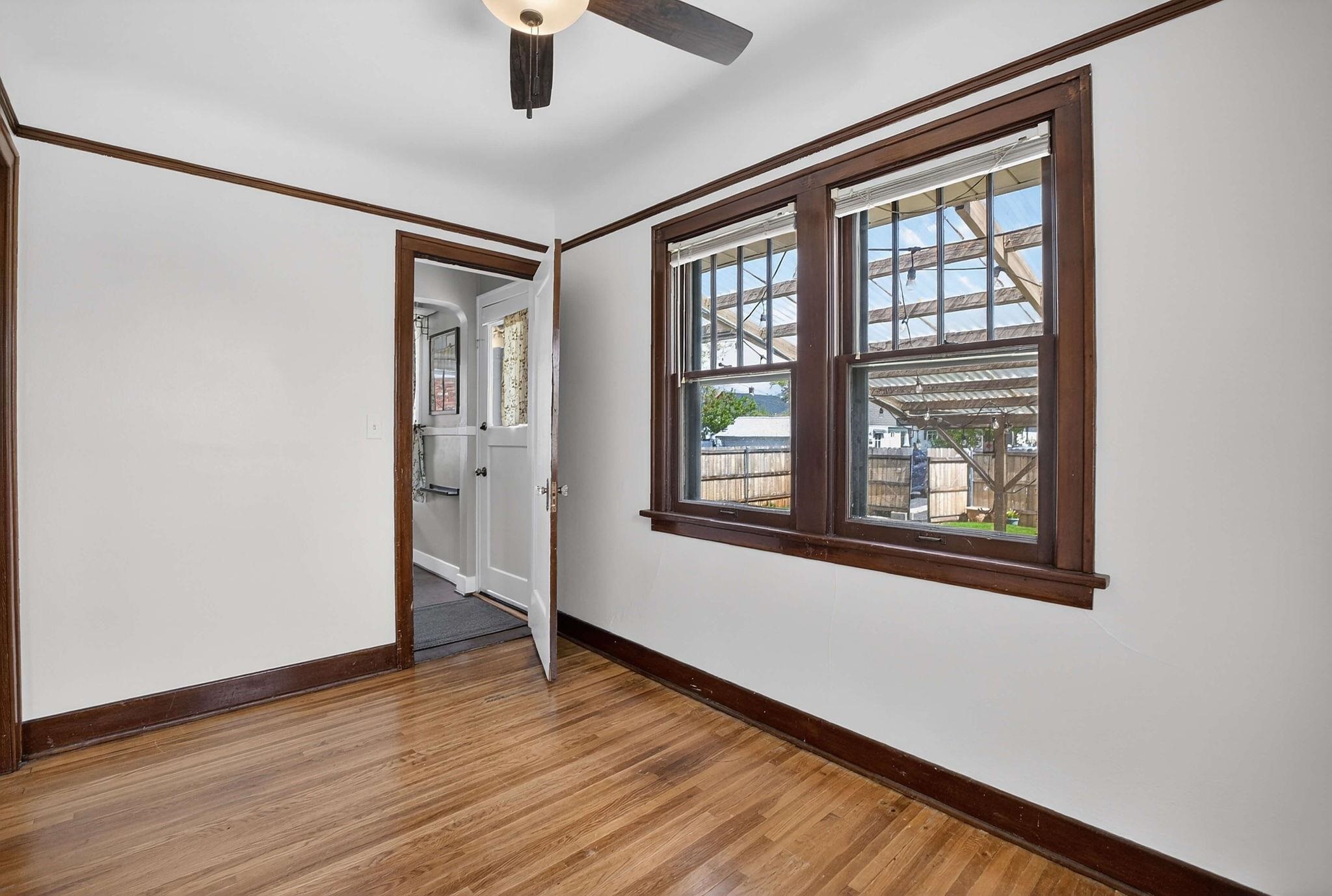 2618 N HOWARD St - Photo 27
