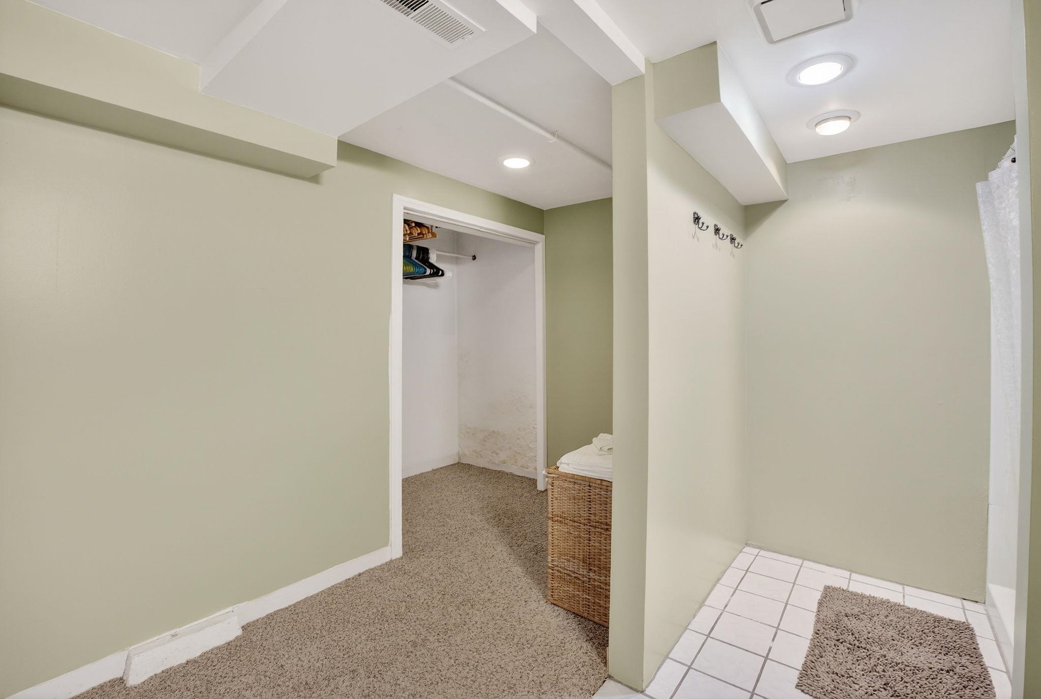 2618 N HOWARD St - Photo 29