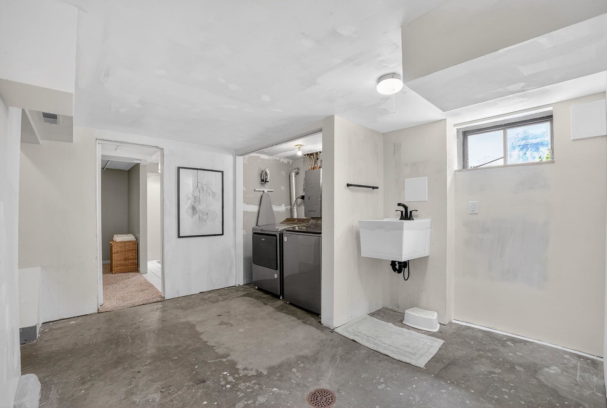 2618 N HOWARD St - Photo 32